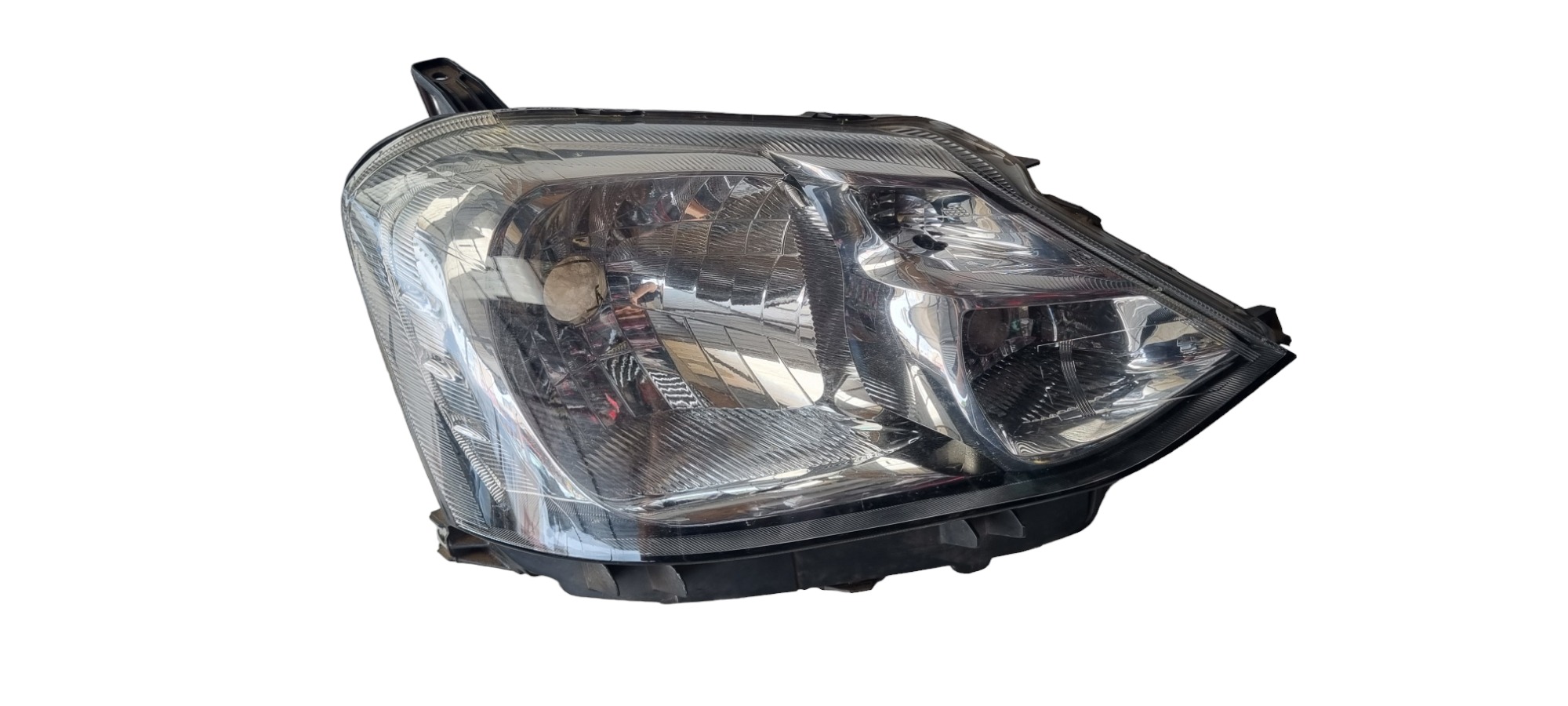 Farol Direito Toyota Etios 2012 2015 Orelha Quebrada