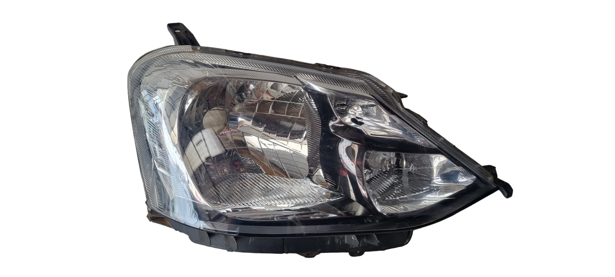 Farol Direito Toyota Etios 2012 2015 Recuperado Direito