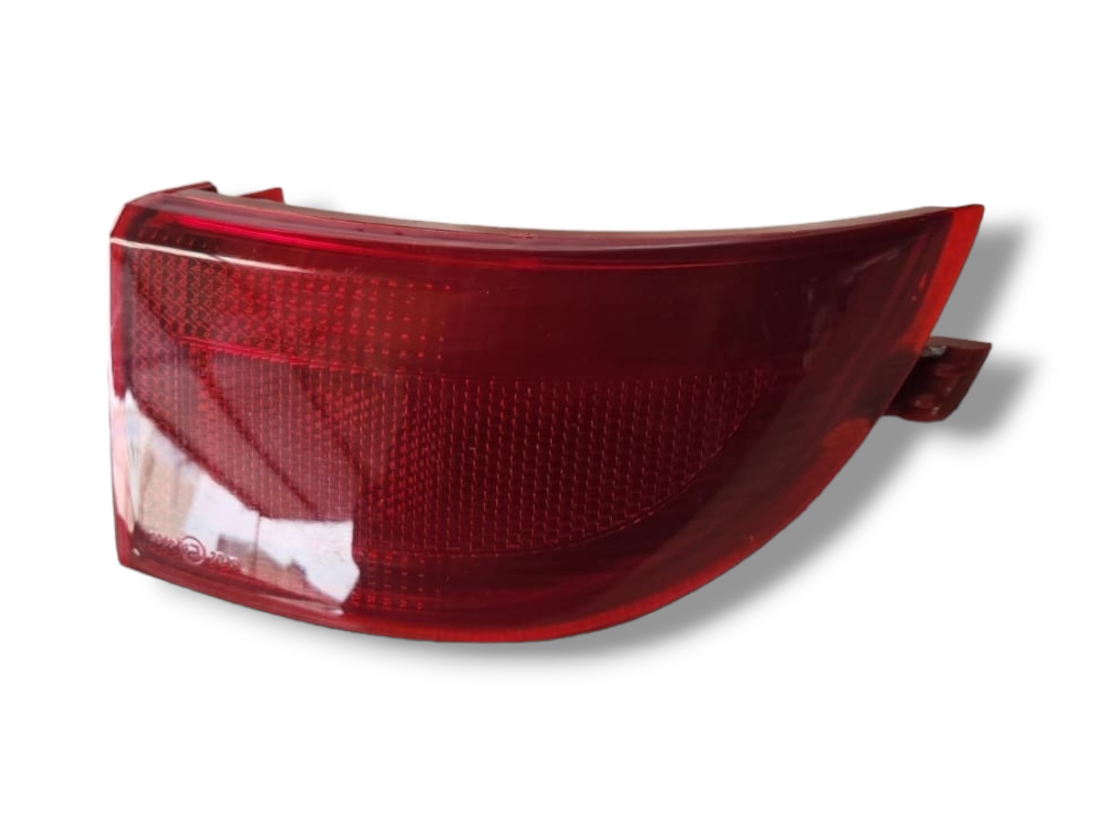 Refletor Olho De Gato Esquerdo Fiat Strada 2015 2016