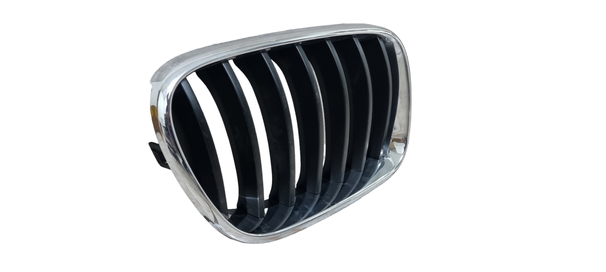 Grade Direita Bmw X1 2013 2014 Recuperado Preto 2