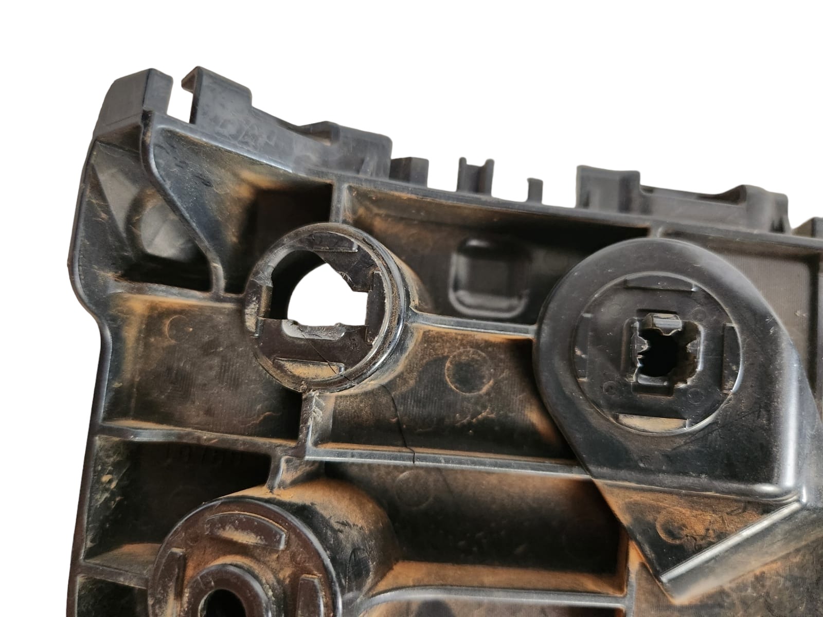 Guia Parachoque Dianteiro Direito Toyota Hilux 2016 3