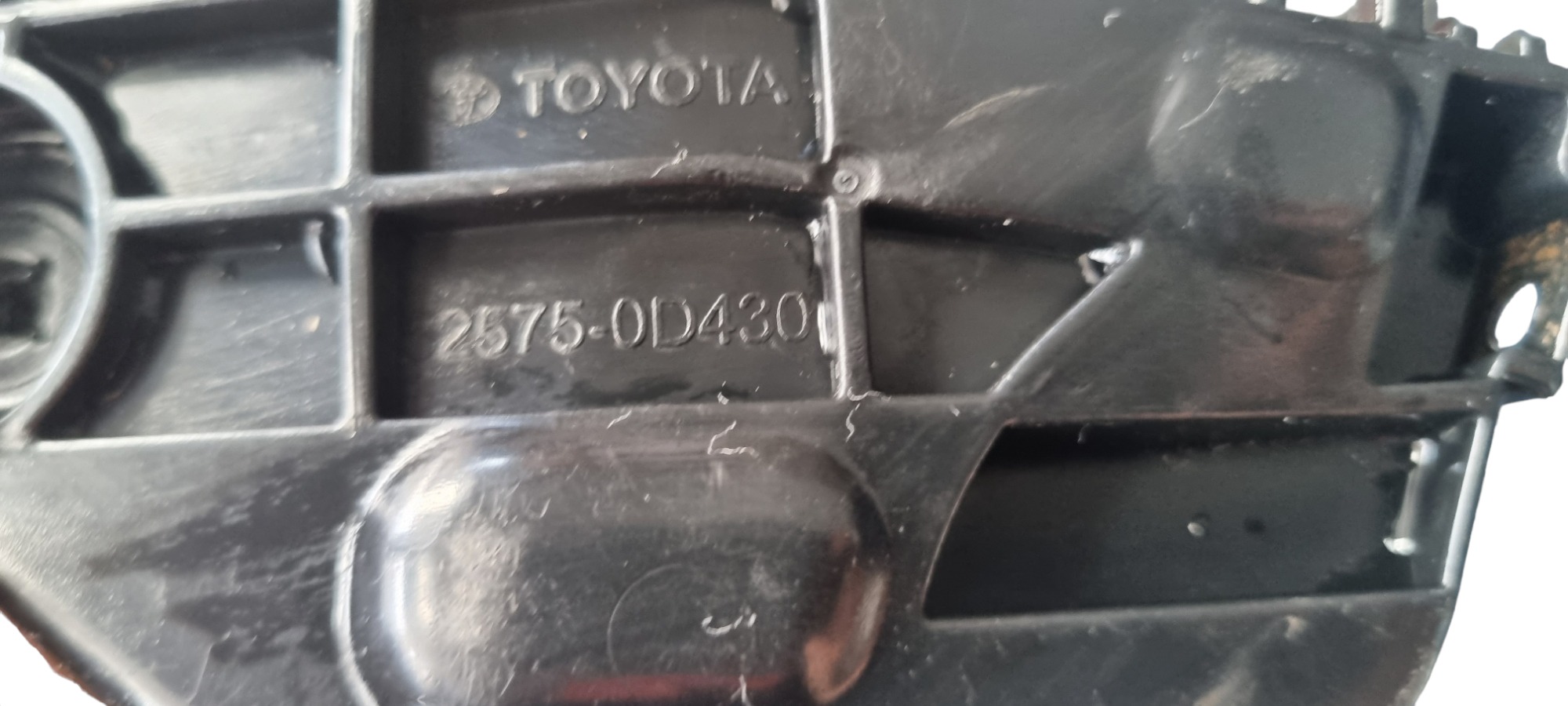 Guia Parachoque Traseiro Direita Toyota Yaris 2020 4