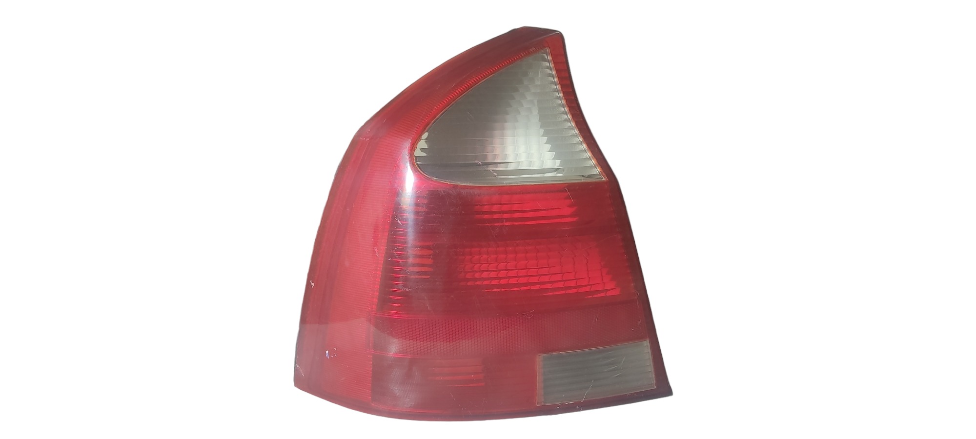 Lanterna Esquerda Chevrolet Corsa Sedan 2003 2006 Recuperada