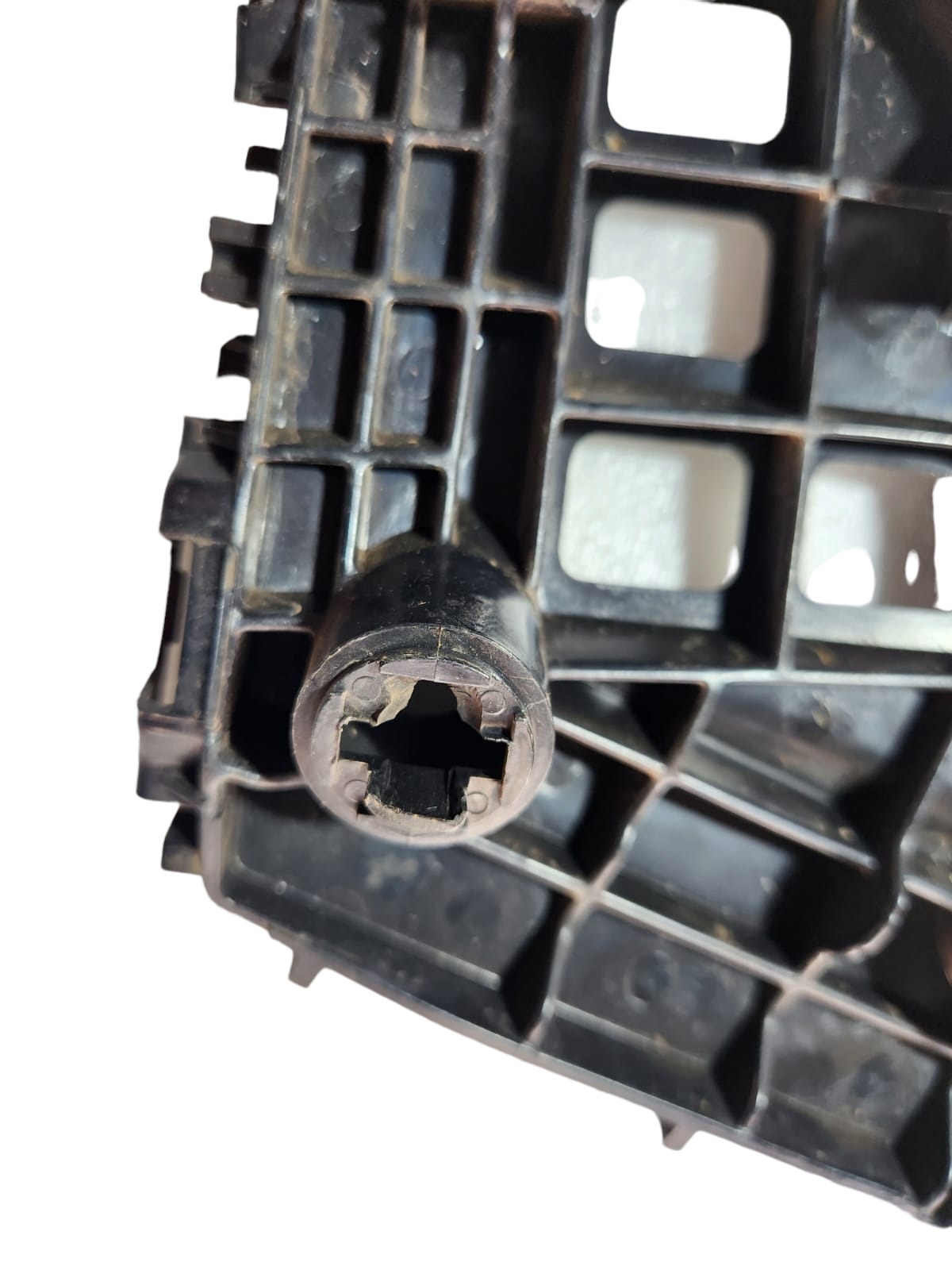 Guia Parachoque Dianteiro Direito Toyota Corolla 2014detalhe 3