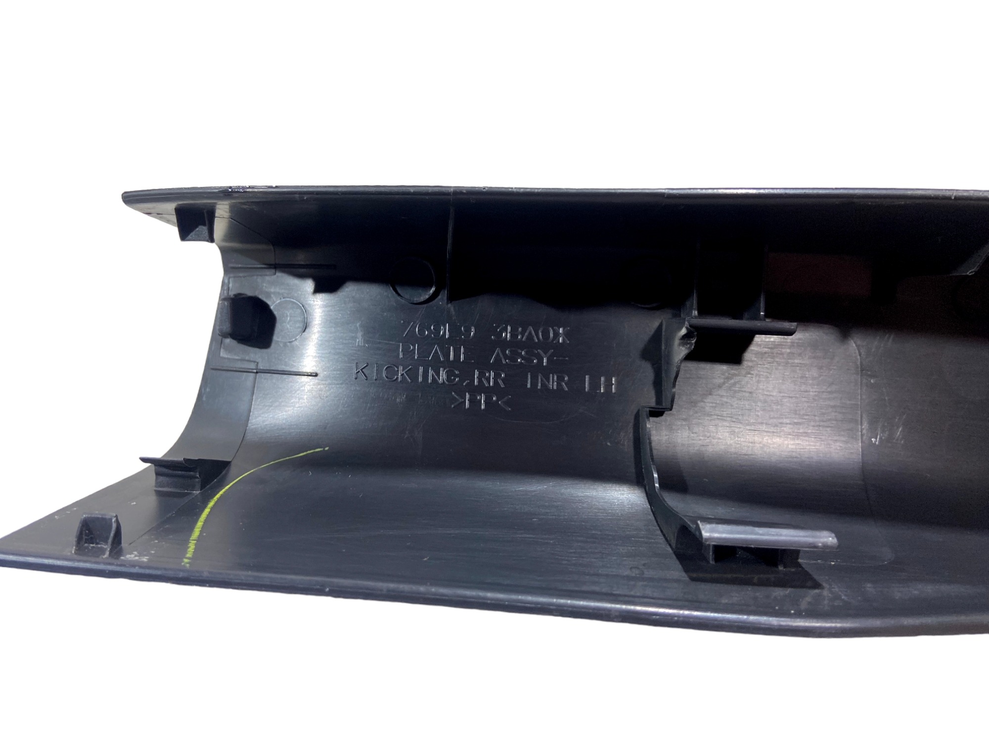 Soleira Interna Traseira Esquerda Nissan Versa Original 9