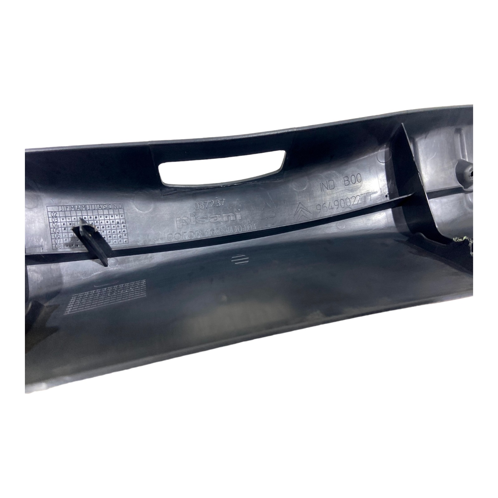 Acabamento Moldura Soleira Painel Porta-malas Citroen C3 7