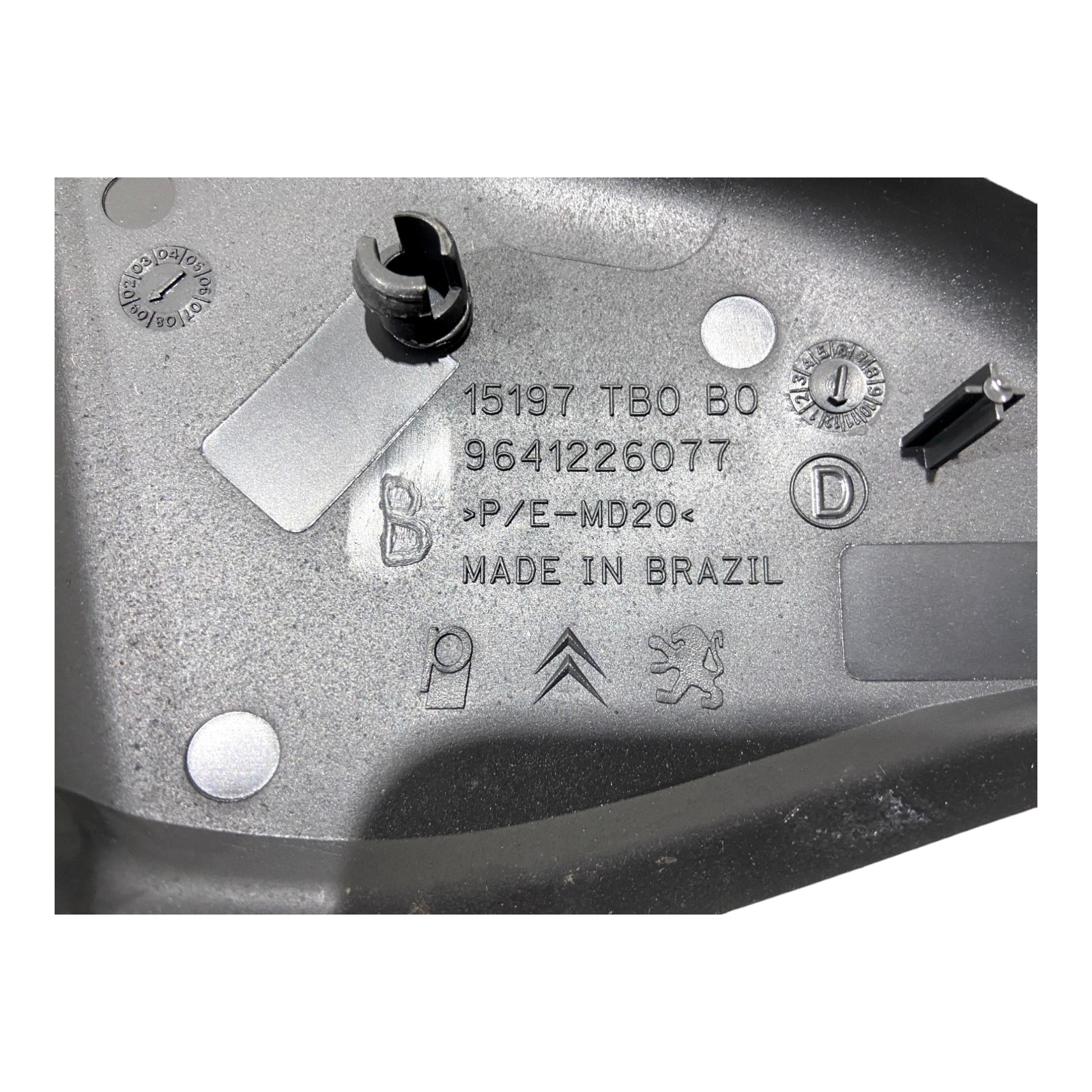 Moldura Acabamento Interno Retrovisor Direito Citroen C3 7