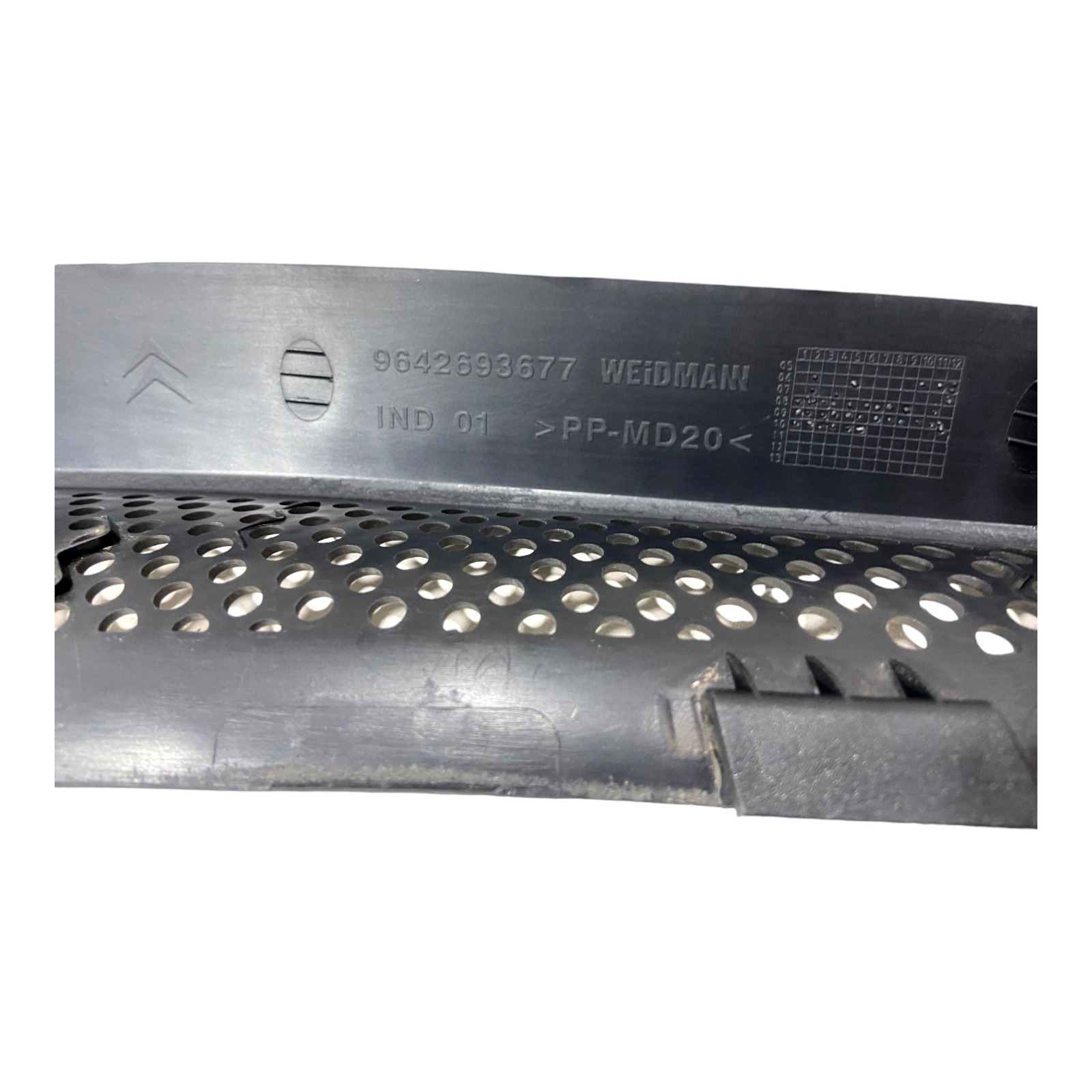 Churrasqueira Grade Para-brisa Citroen C3 Original 5