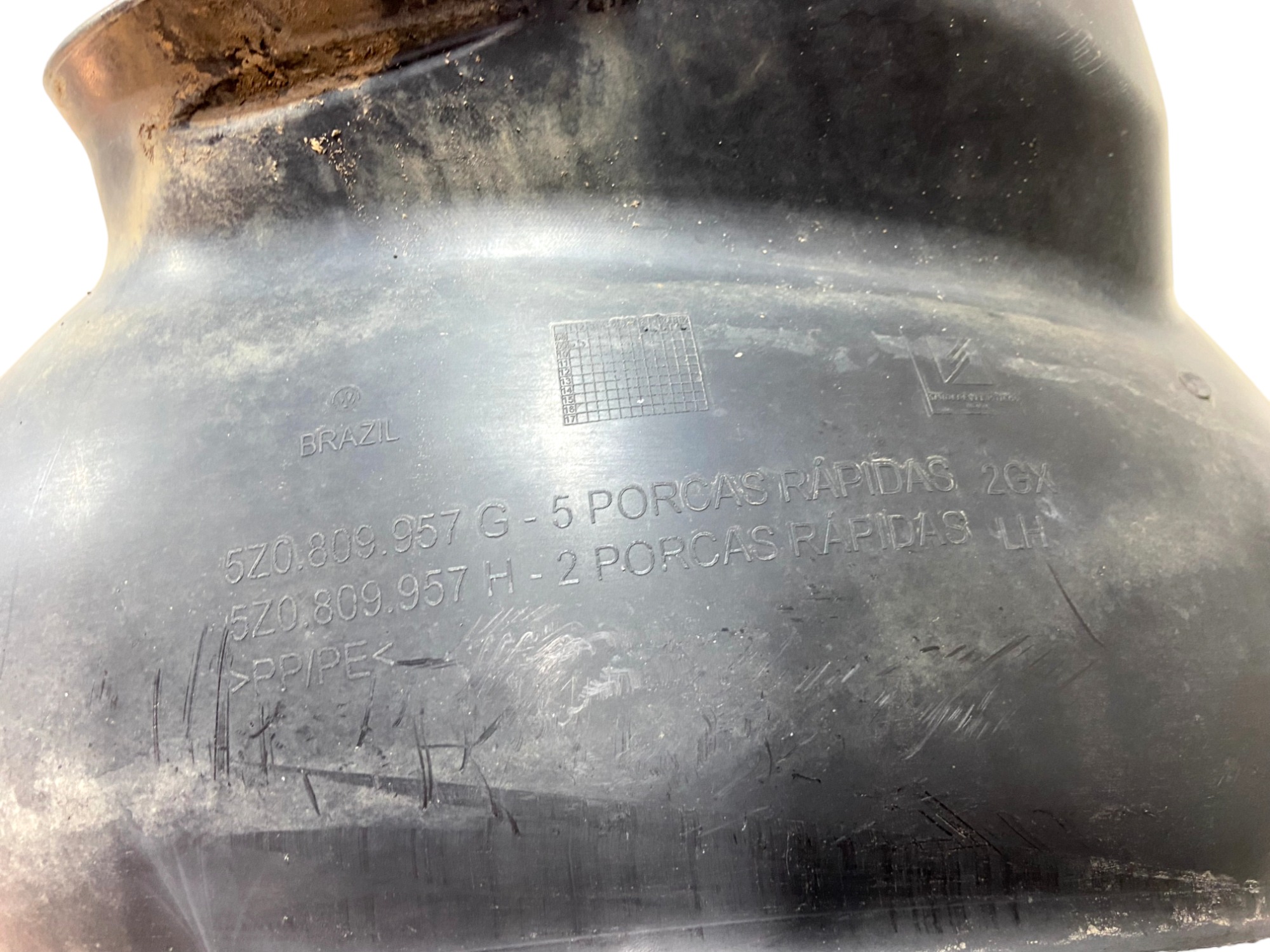 Para-barro Dianteiro Esquerdo Vw Fox Spacefox Crossfox 04-10 4