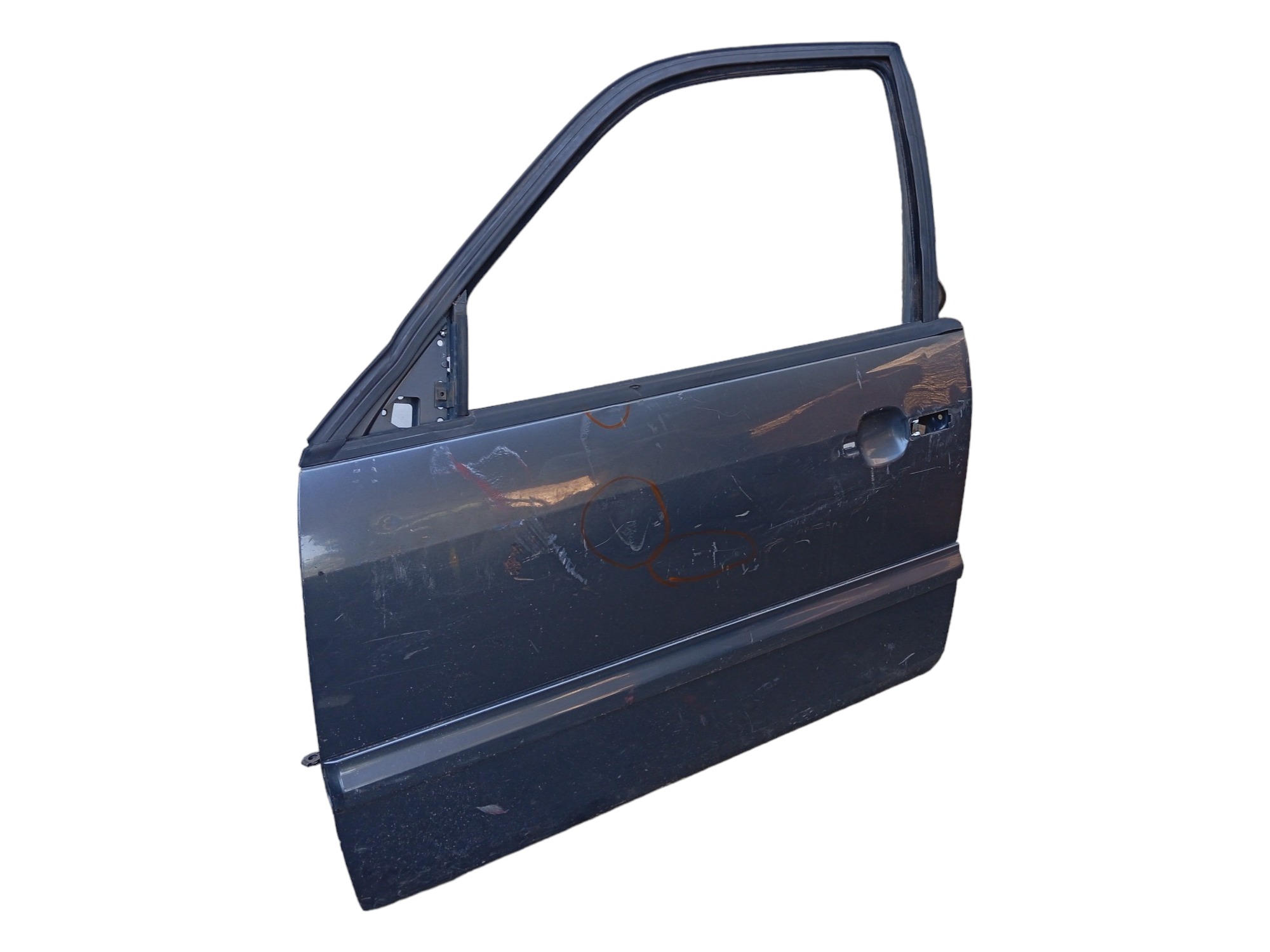 Porta Dianteira L/e Passat Alemao 1993 A 1996 C/detalhes – Dianteira – Esquerdo – Cinza 2