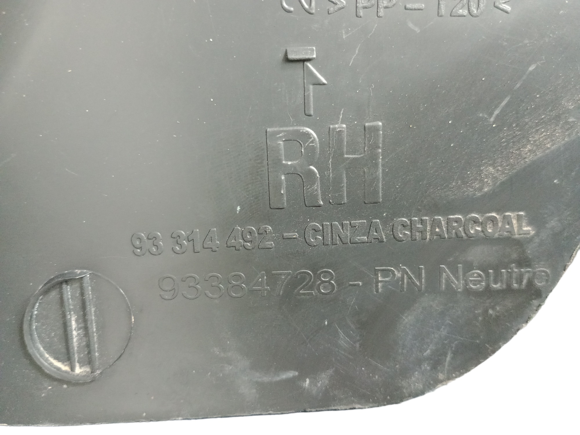 Soleira L/d Gm Celta 2007 A 2012 Cod 93314492  Original 3