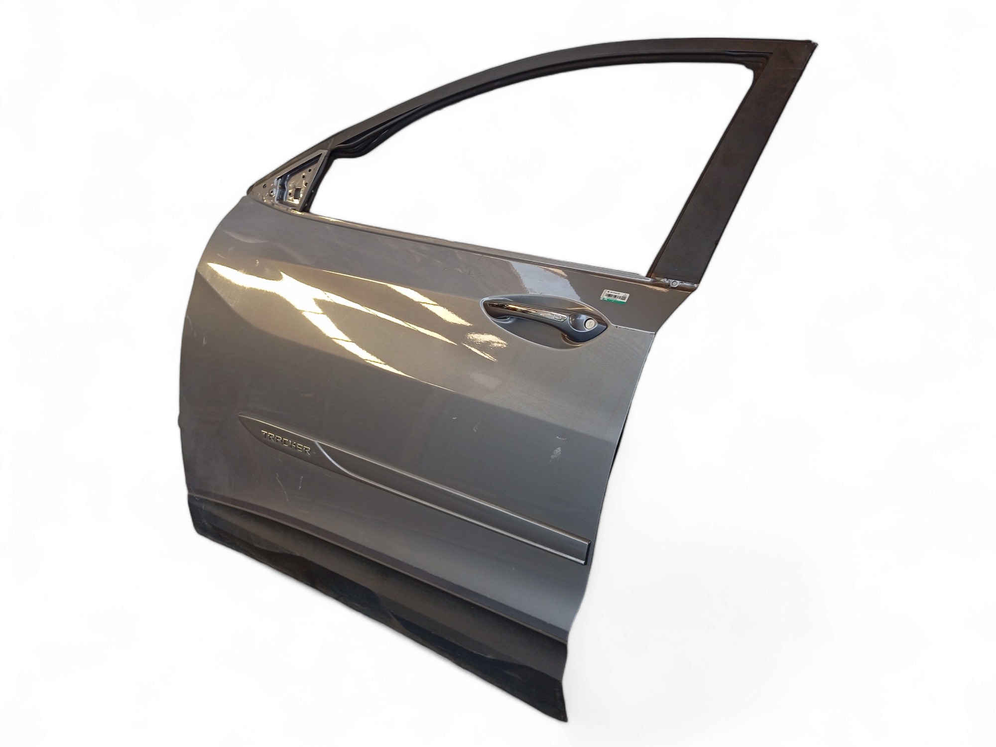 Porta Dianteira L/e Chevrolet Tracker 2020 A 2022 Original – Dianteira – Esquerdo – Cinza 2