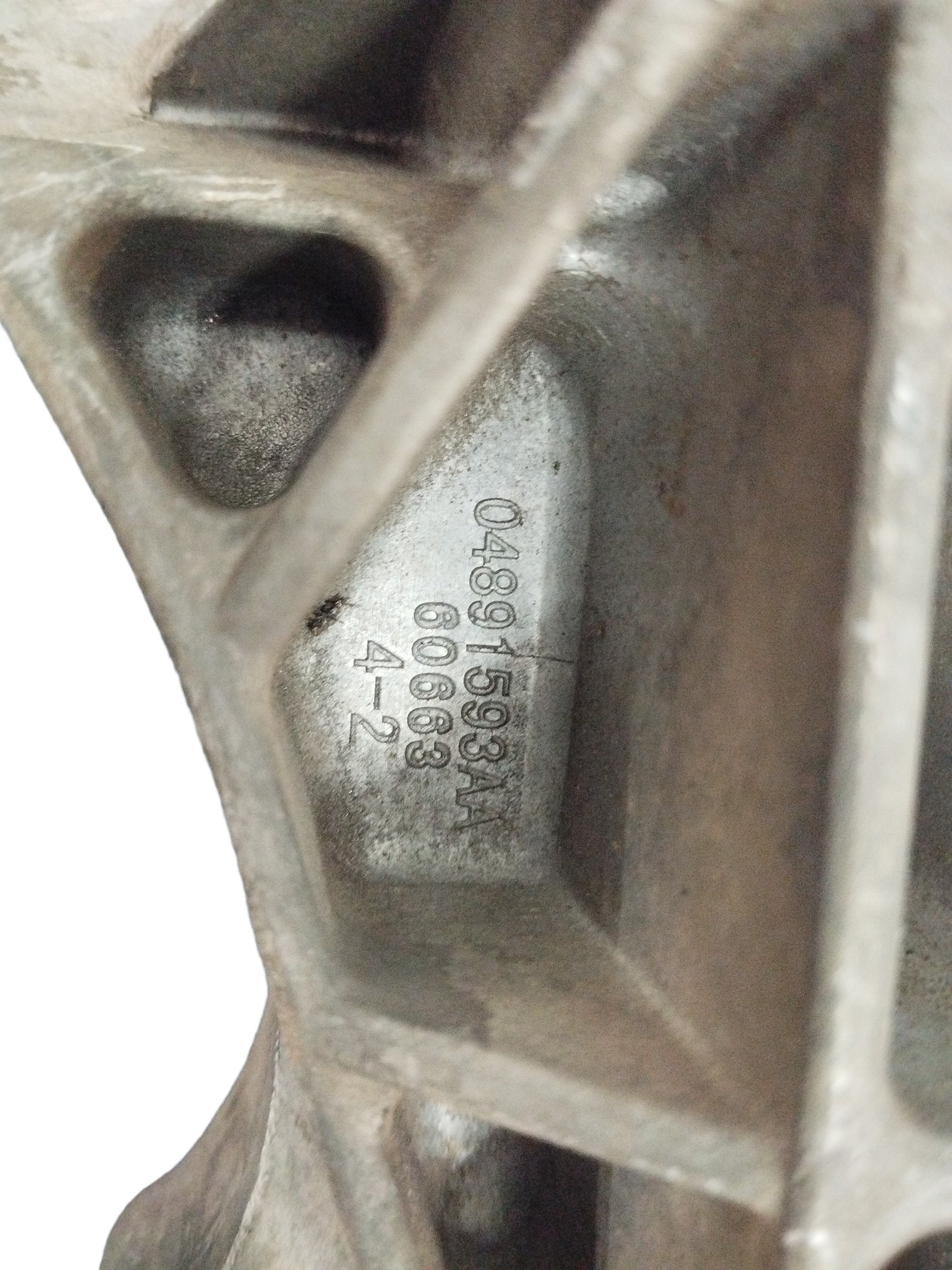Suporte Da Bomba Direção Hidráulica Fiat Freemont 2.4 5