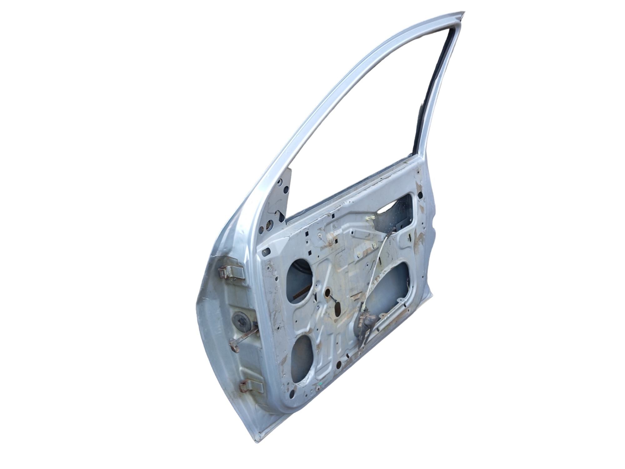 Porta Dianteira L/d Gm Celta 2006/11 – Dianteira – Direito – Prata 3