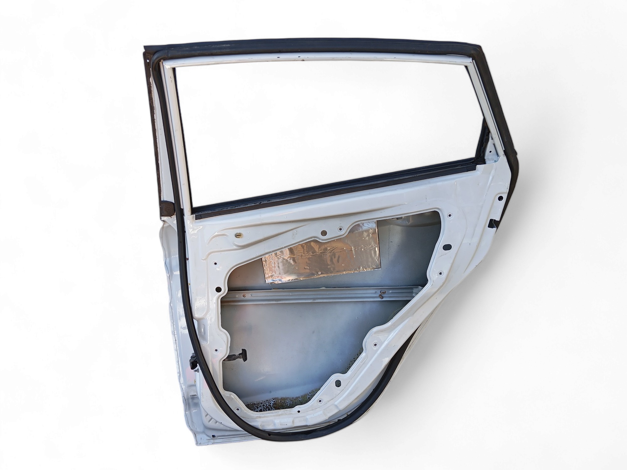 Porta Tras L/d Ford New Fiesta 2013 A 2017 Original  Traseira Direito Branco 4