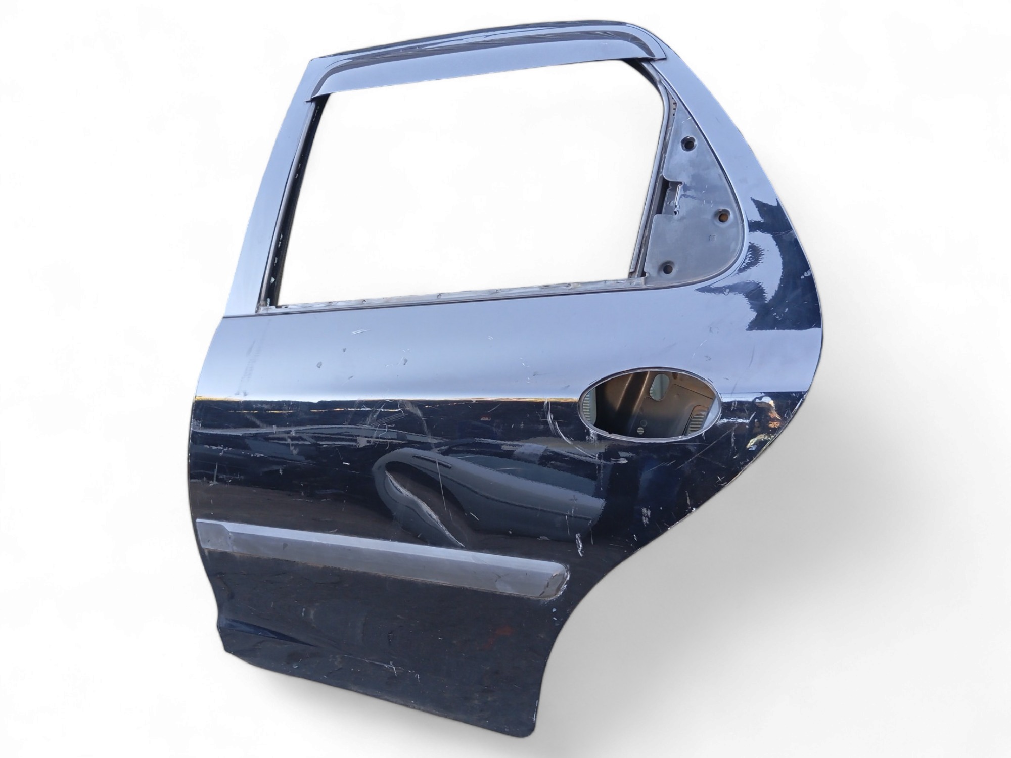PORTA TRASEIRA L/E CHEVROLET CELTA 2006 A 2014 C/DETALHES 2