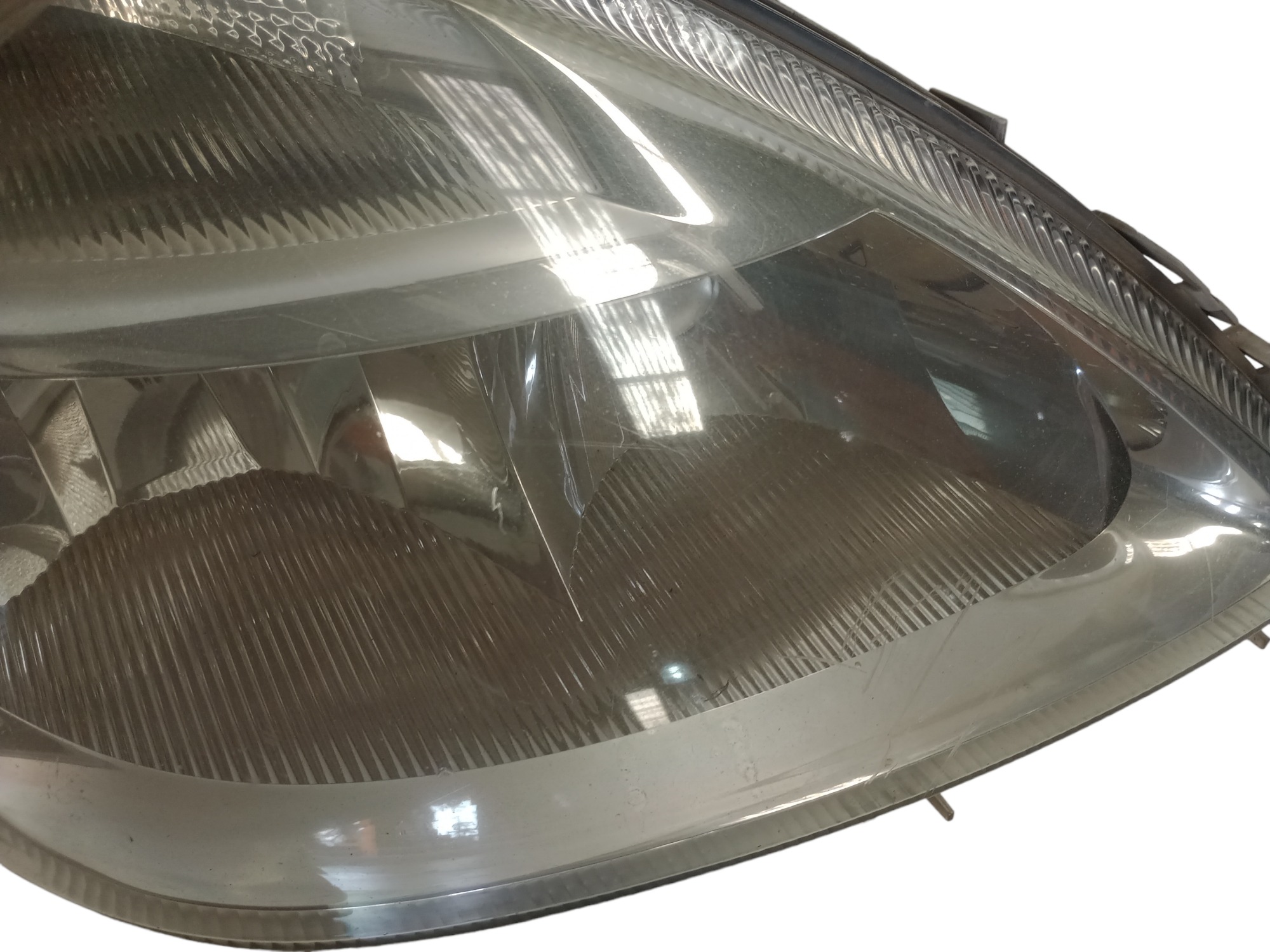 FAROL L.D MERCEDES CLASSE A 2003 /2006 original com detalhe 4