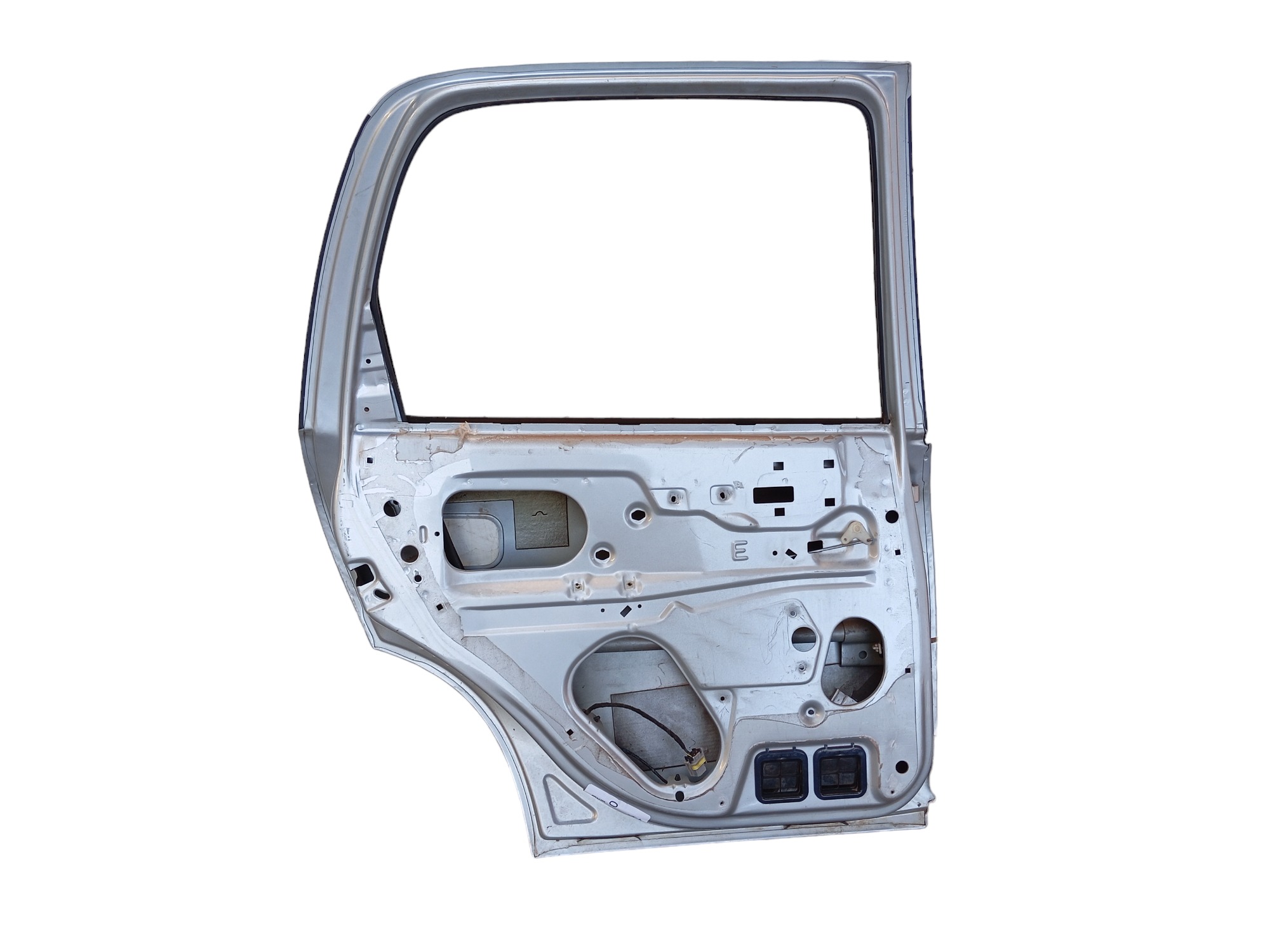 Porta Traseira L/e Corsa Montana 2003 A 2012  Com Detalhe  Traseira Esquerdo 2