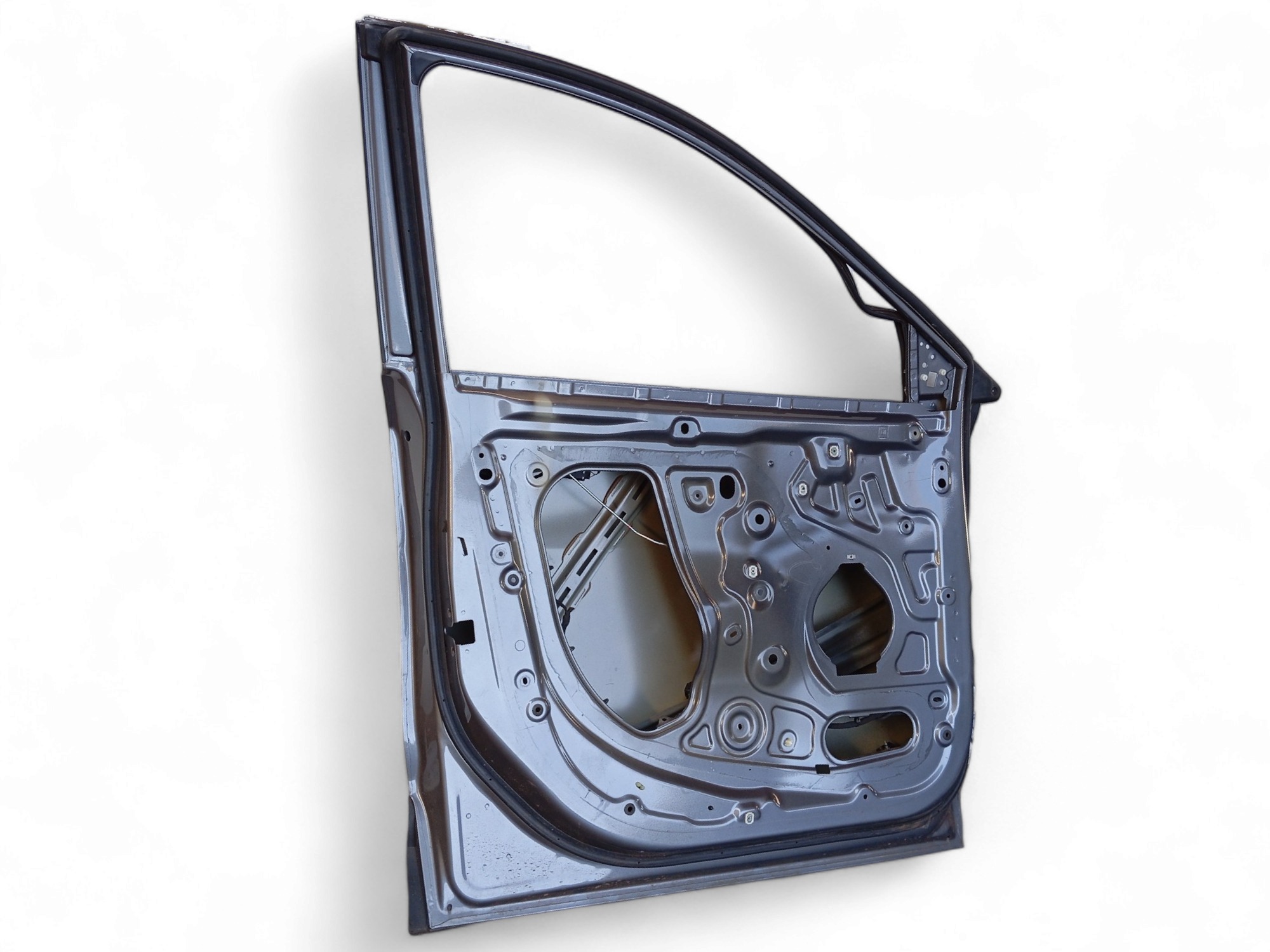 Porta Dianteira L/e Chevrolet Tracker 2020 A 2022 Original – Dianteira – Esquerdo – Cinza 5
