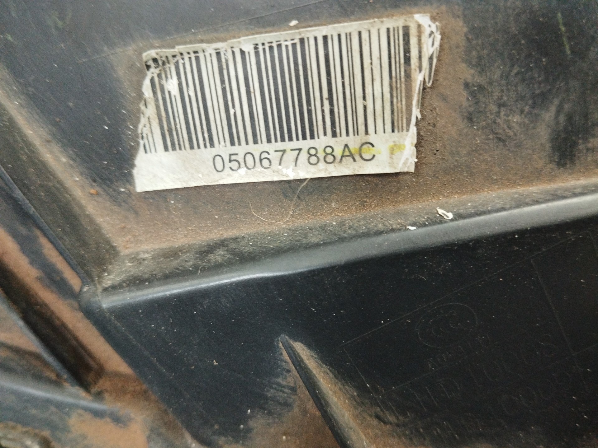 Farol L/d Fiat Freemont 2009 A 2015 Original 6