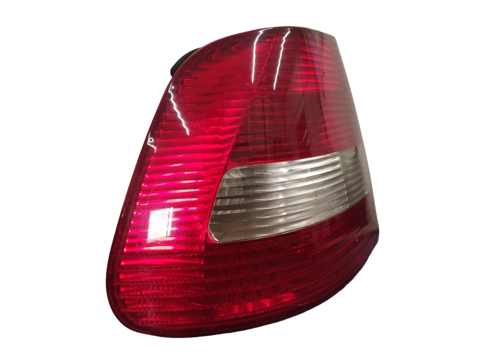 Lanterna Tras L/e Polo Classic 2000 A 2002 Original 3