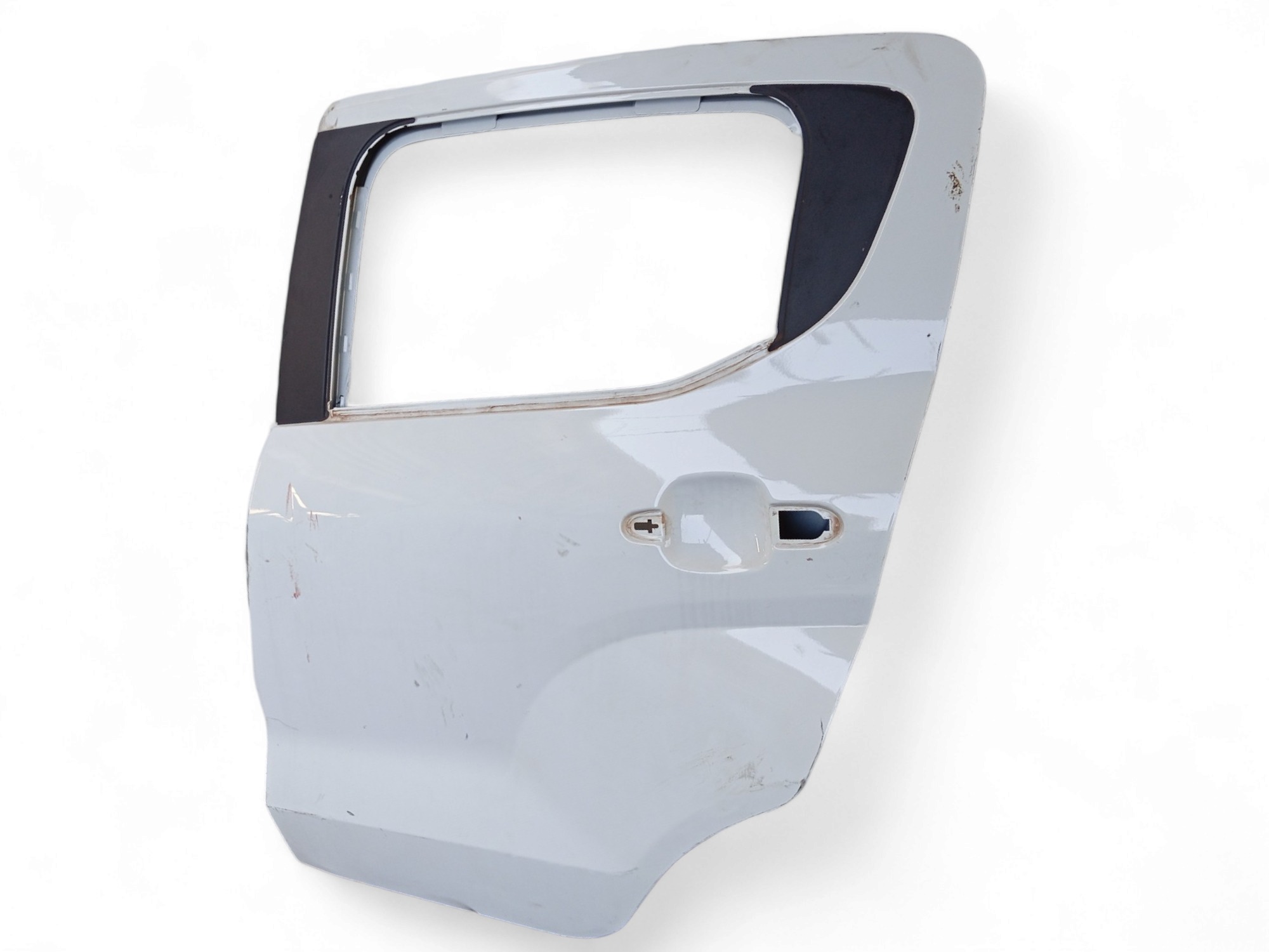Porta Traseira L/e Fiat Mobi 2016 A 2020 Original  – Traseira – Esquerdo – Branco 3