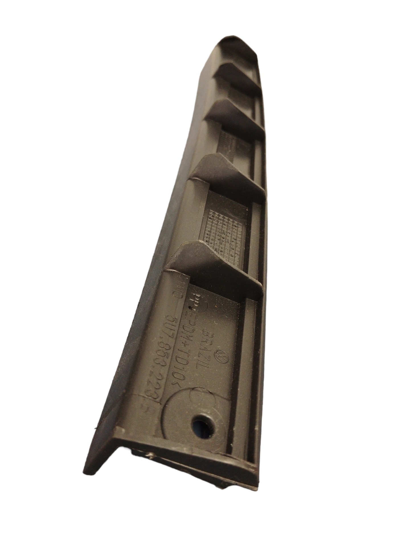 Guia da moldura break light vw Saveiro 5G/G6/G7 L/E origin 3