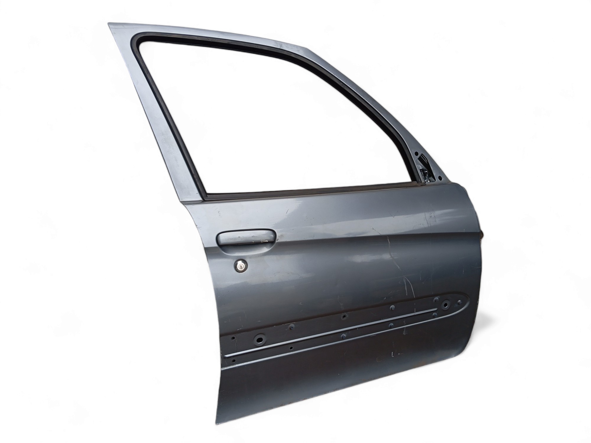 Porta Dianteira L/d Citroen Xsara Picasso 2012 A 2021  – Dianteira – Direito – Cinza 2