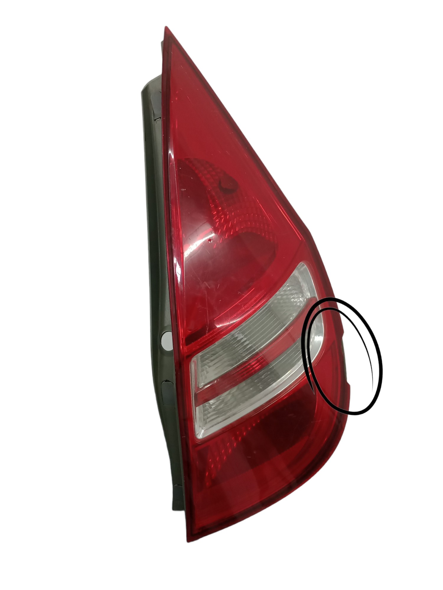 Lanterna tras Hyundai i30 L/D usado original C/detalhes 4