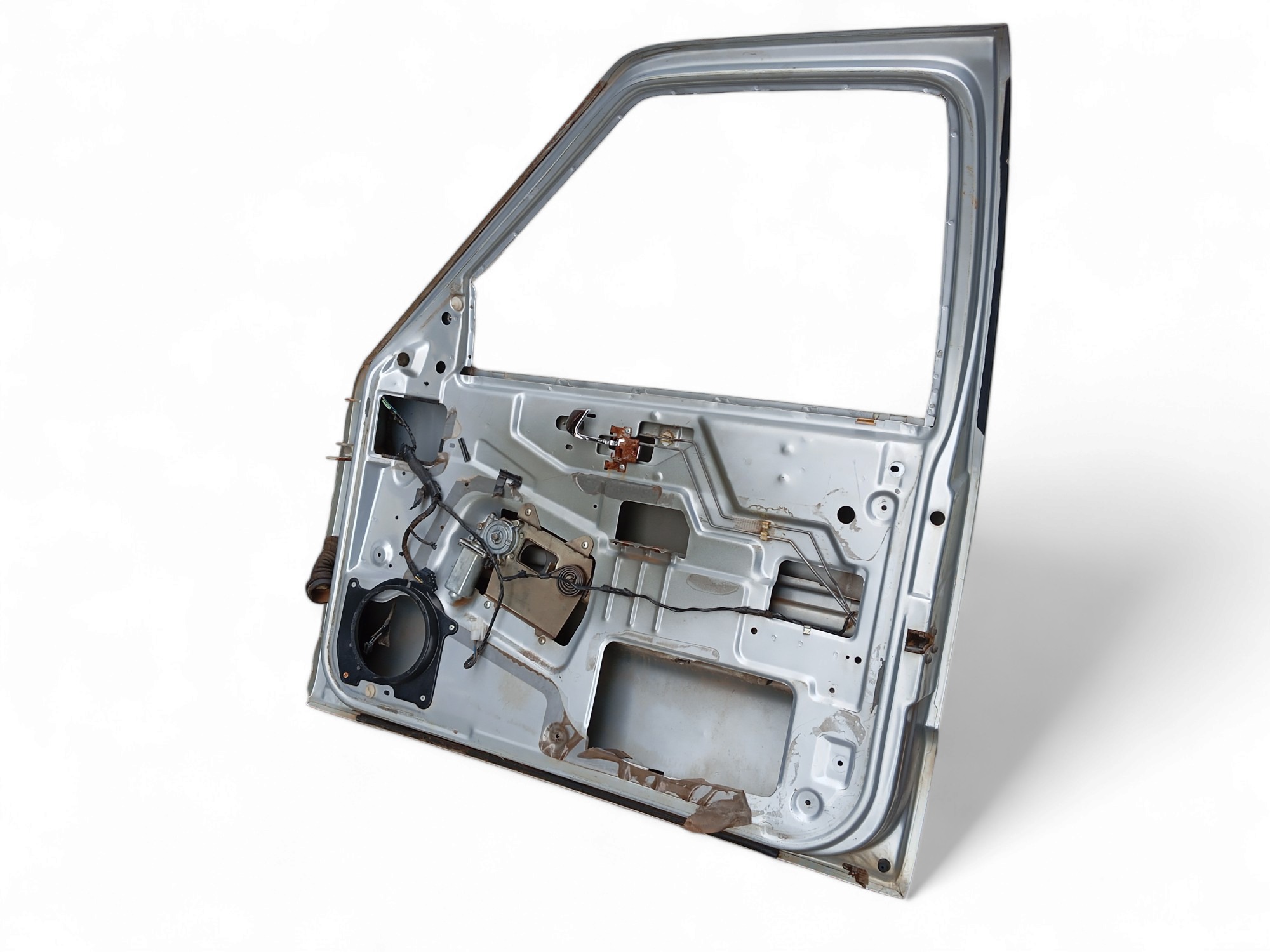 Porta Dianteira L/d Chevrolet S10  2010/2011 C/detalhes – Dianteira – Direito – Prata 5