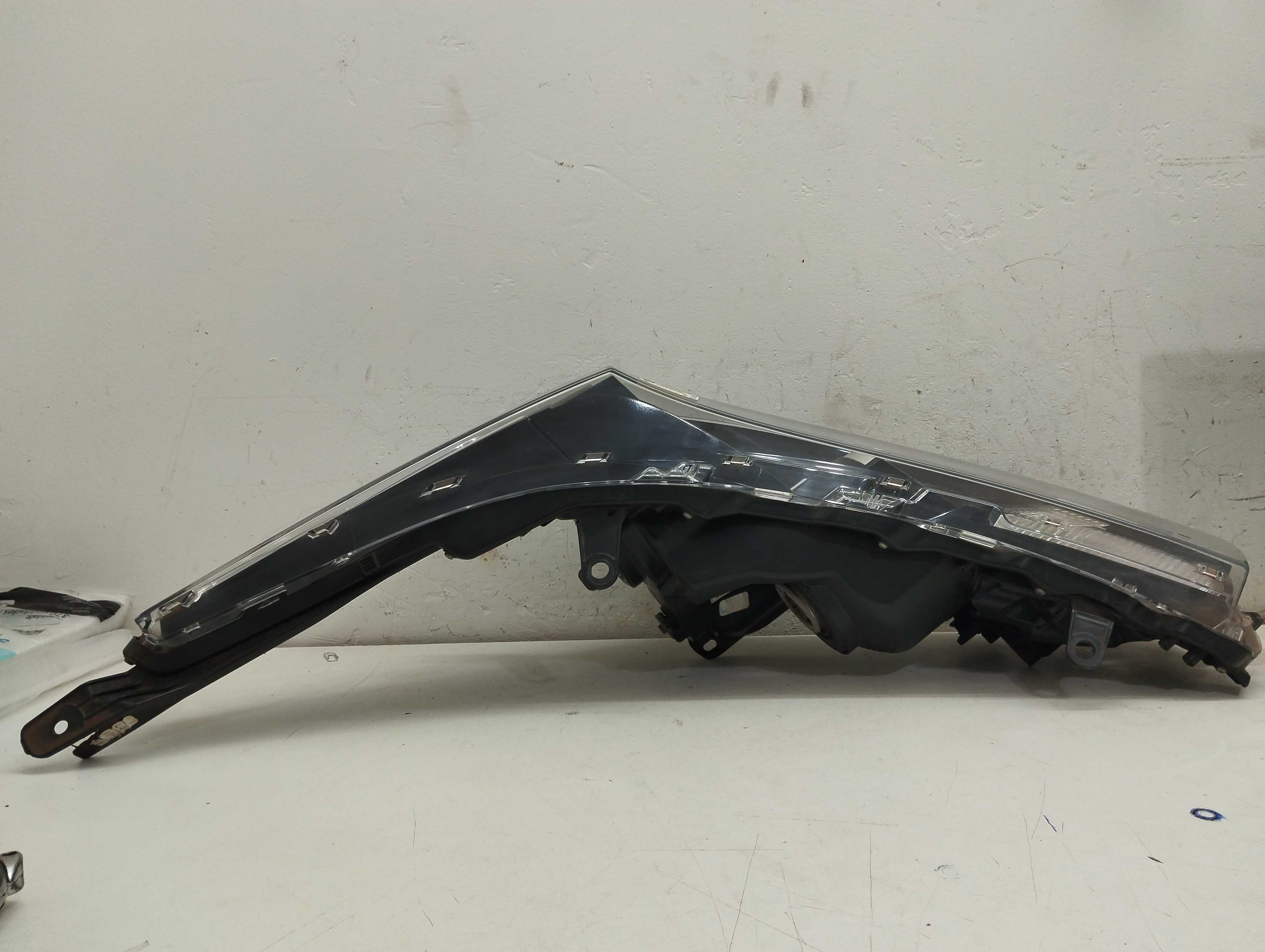 FAROL L/E TOYOTA COROLLA 2015 A 2017 ORIGINAL C/DETALHES 3