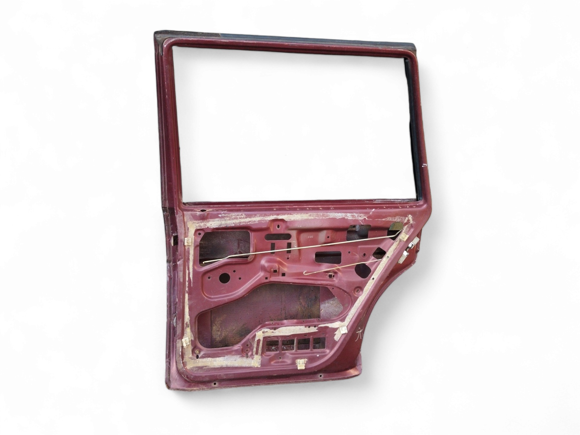 Porta Traseira L/d Volkswagen Santana 2001/06  – Traseira – Diteito – Vermelha 4