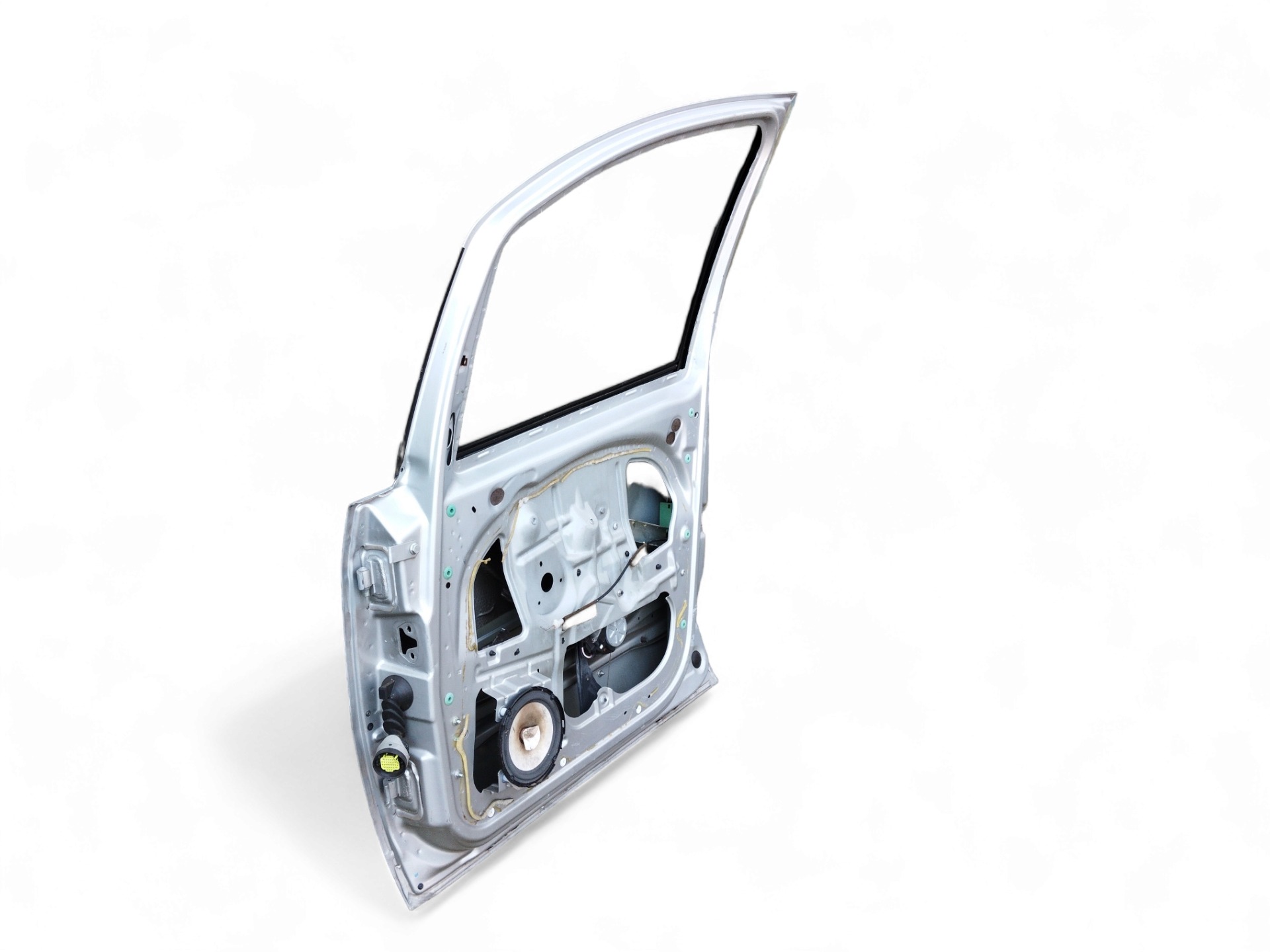 Porta Dianteira L/d Fiat Idea 2011/18 – Dianteira – Direito – Prata 5