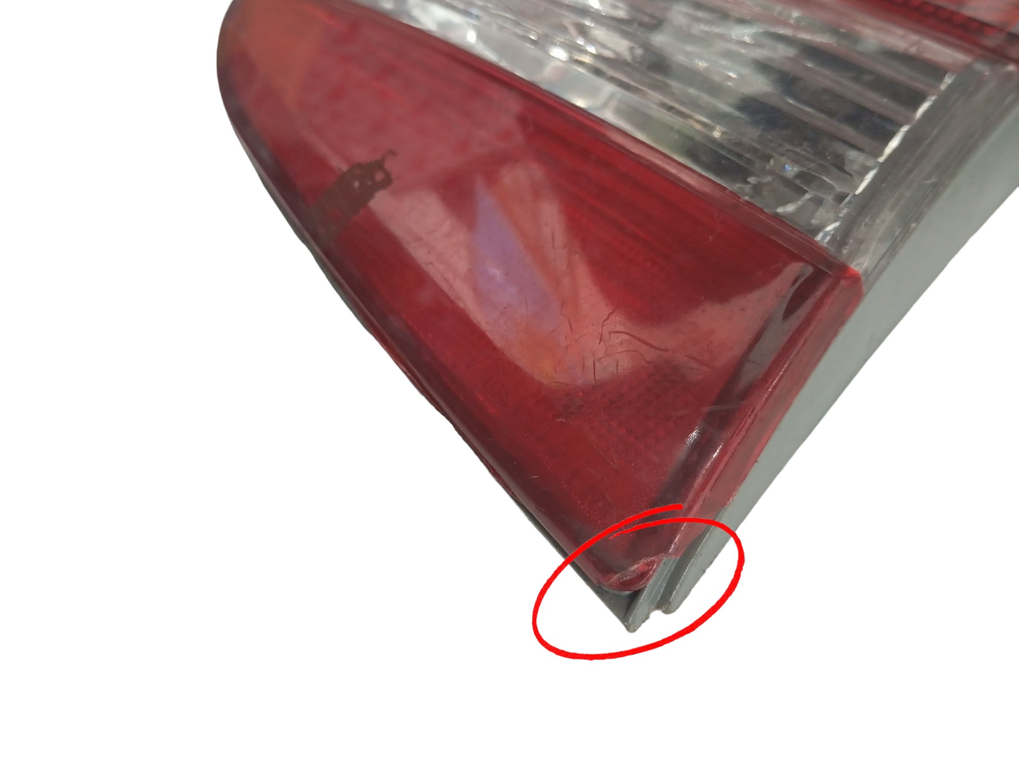Lanterna Tras L/e Tampa Toyota Corolla 98 A 02 C/detalhe 2