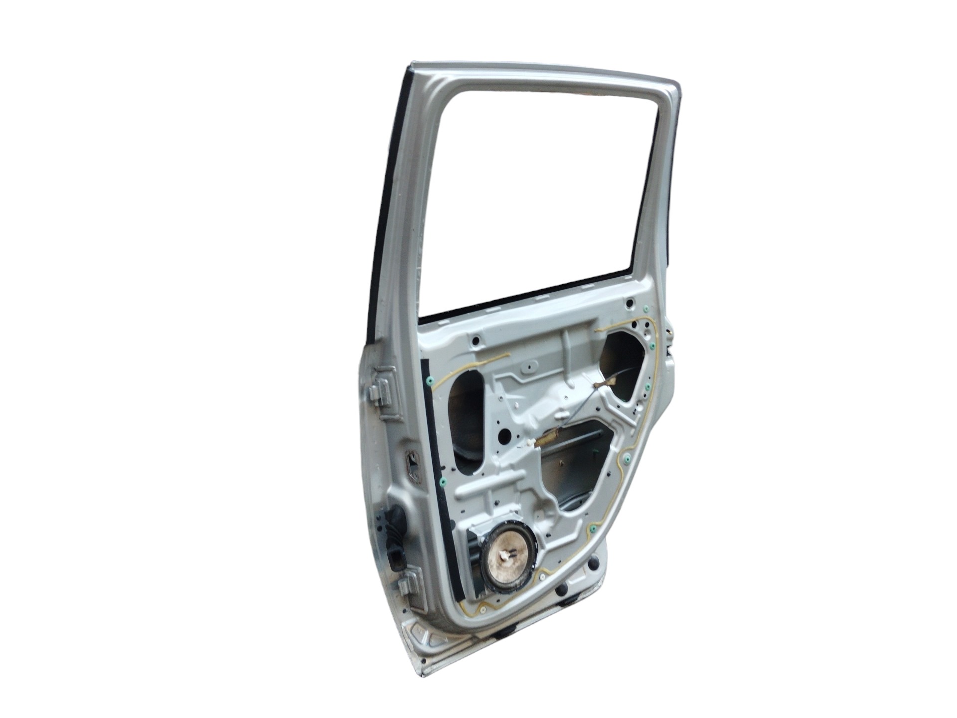 Porta Traseira L/d Fiat Idea Adventure 2011/16 C/detalhes Traseira Direito Prateada 5