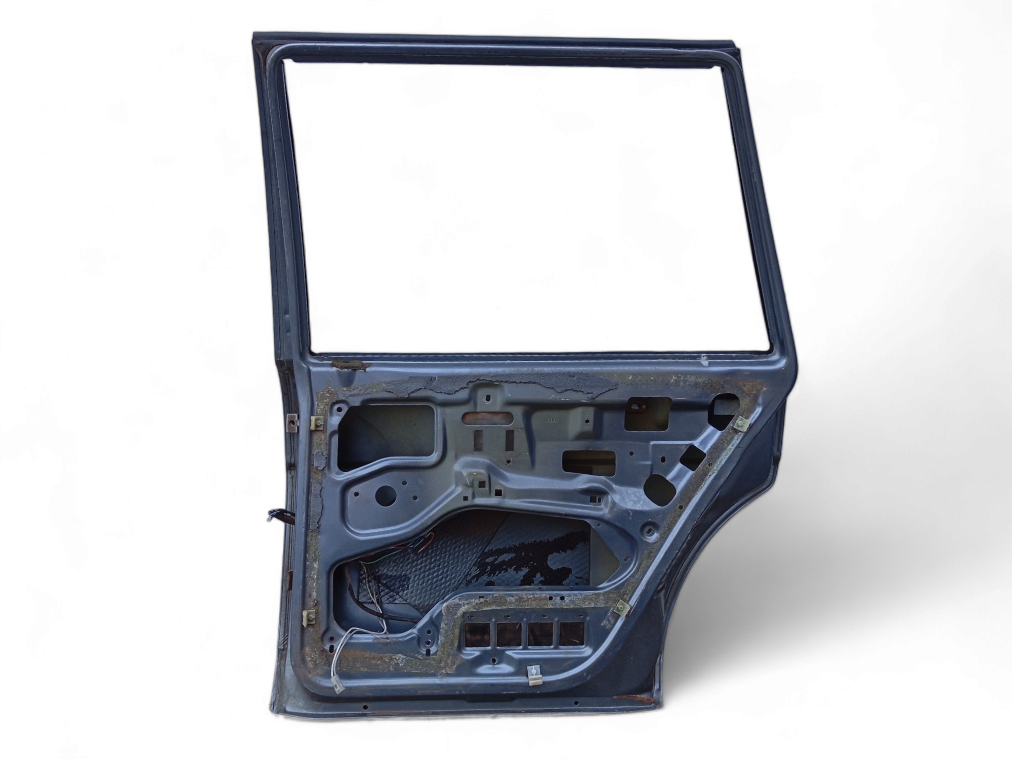 Porta Traseira L/d Volkswagen Santana 2001 A 2006 Original  – Traseira – Direito – Cinza 4