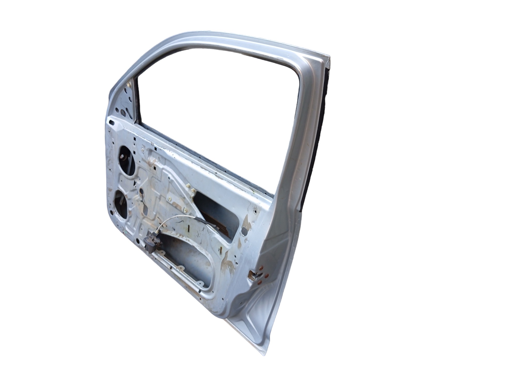 Porta Dianteira L/d Gm Celta 2006/11 – Dianteira – Direito – Prata 4