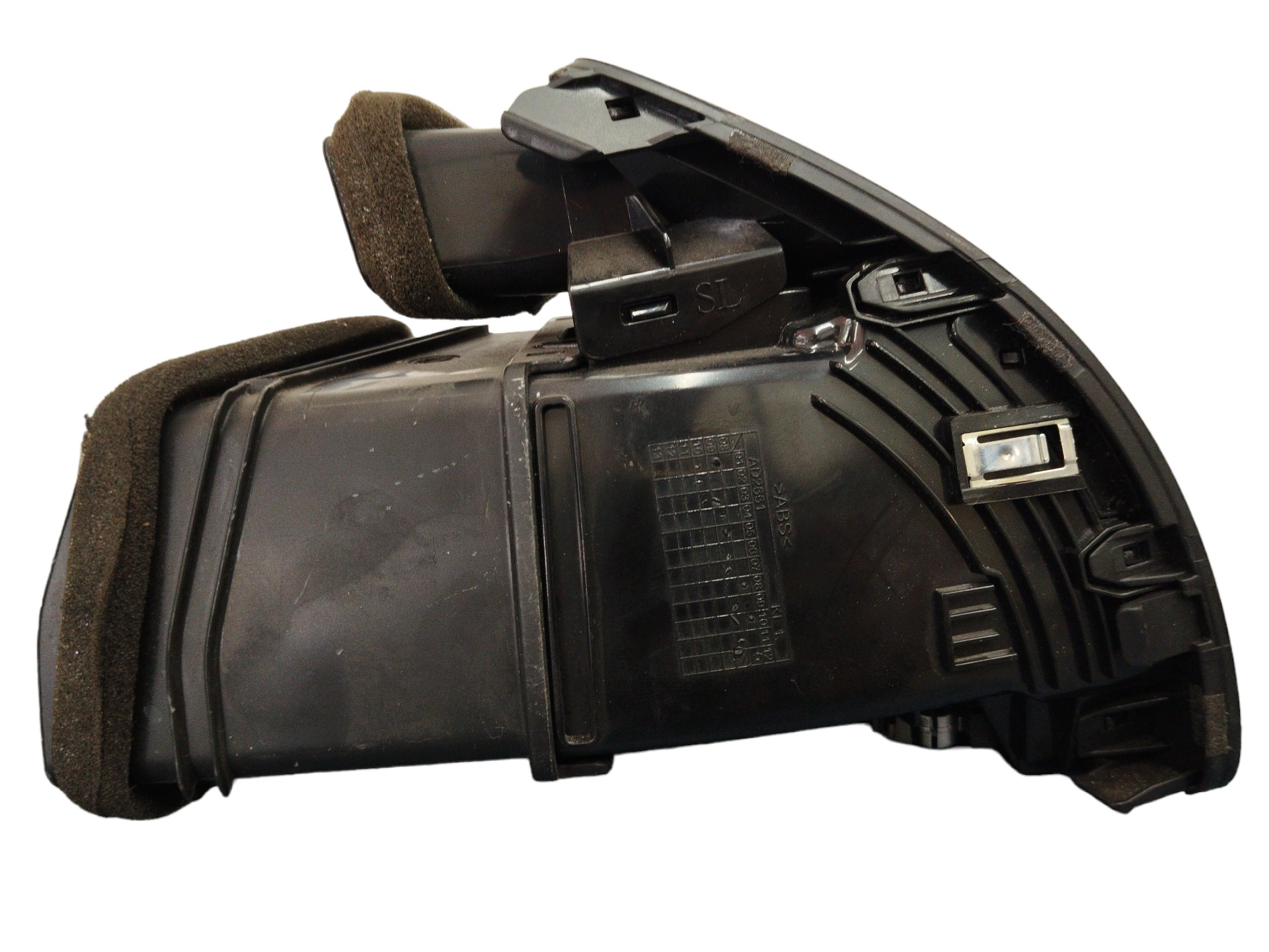 Difusor Ar Lateral Esquerdo Kia Sorento 2010/12 4