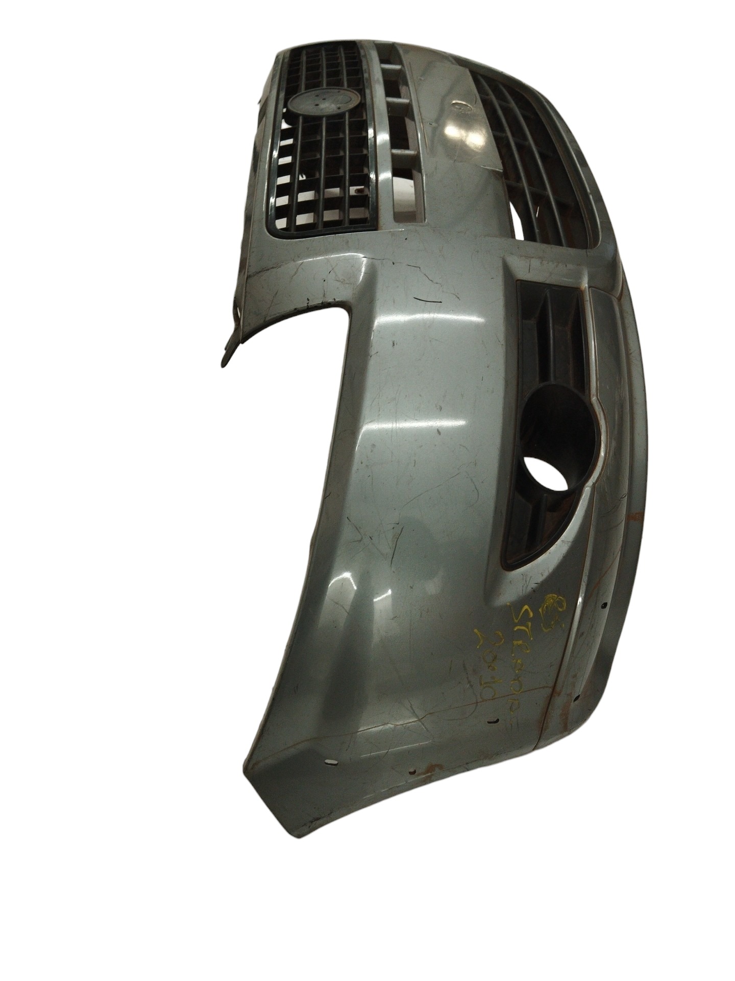 Parachoque dianteiro fiat Strada 2008 a 10 c/furo original 3