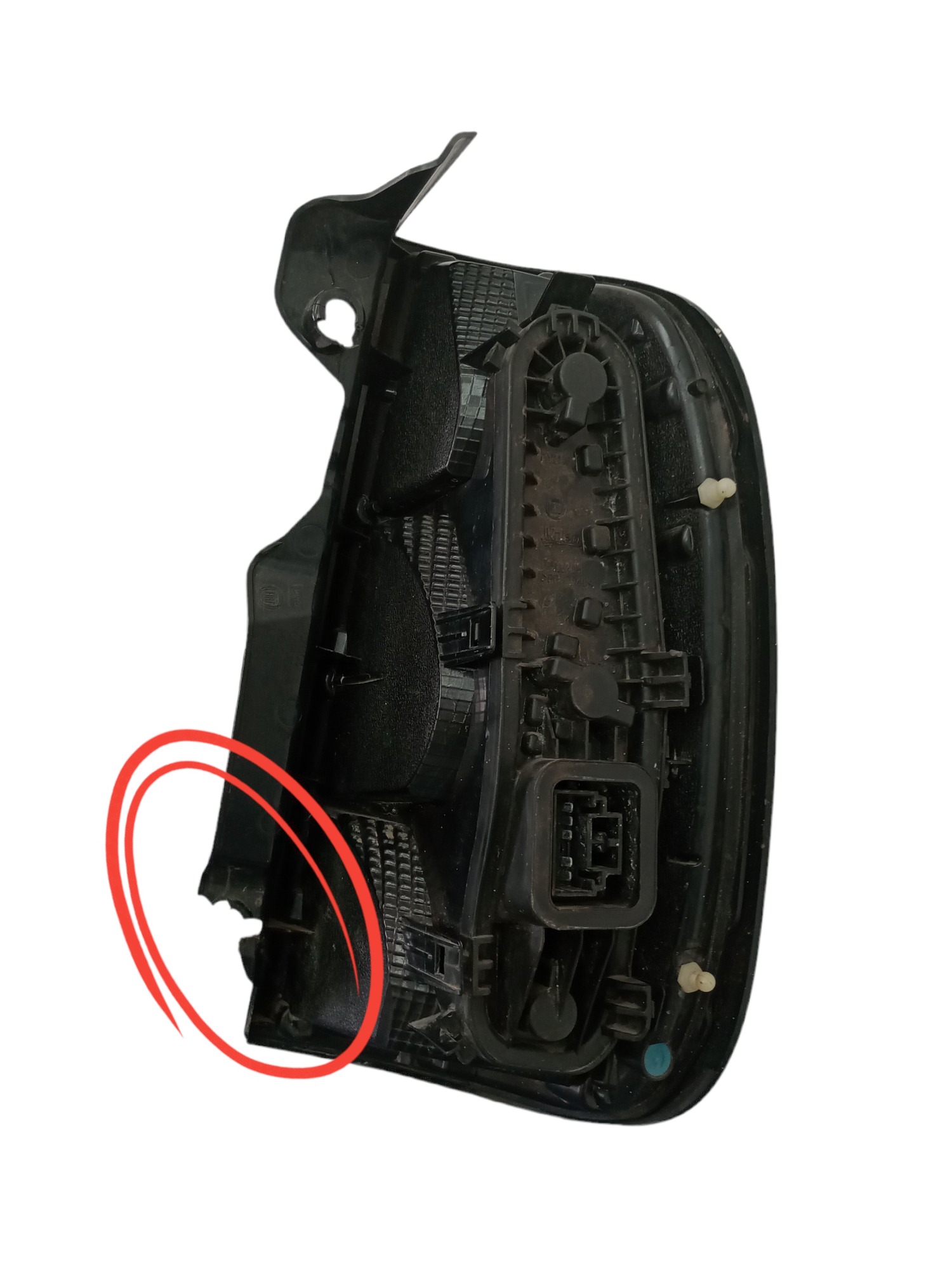 Lanterna tras uno Sporting L/E 17 a 21 original c/detalhes 5