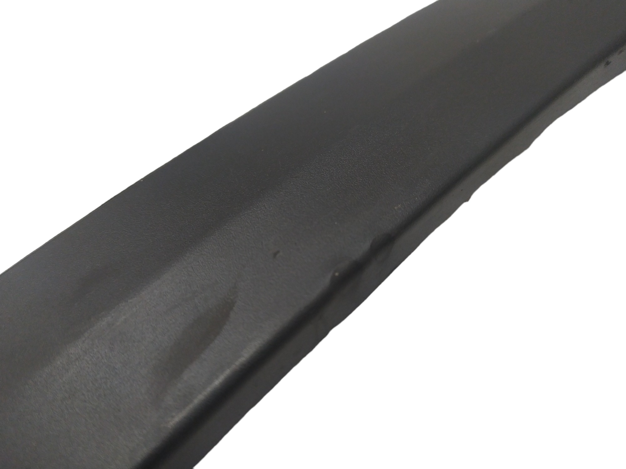 Moldura Lateral Dianteiro L/e Tracker 2020 A 2022 Original  Preto 3
