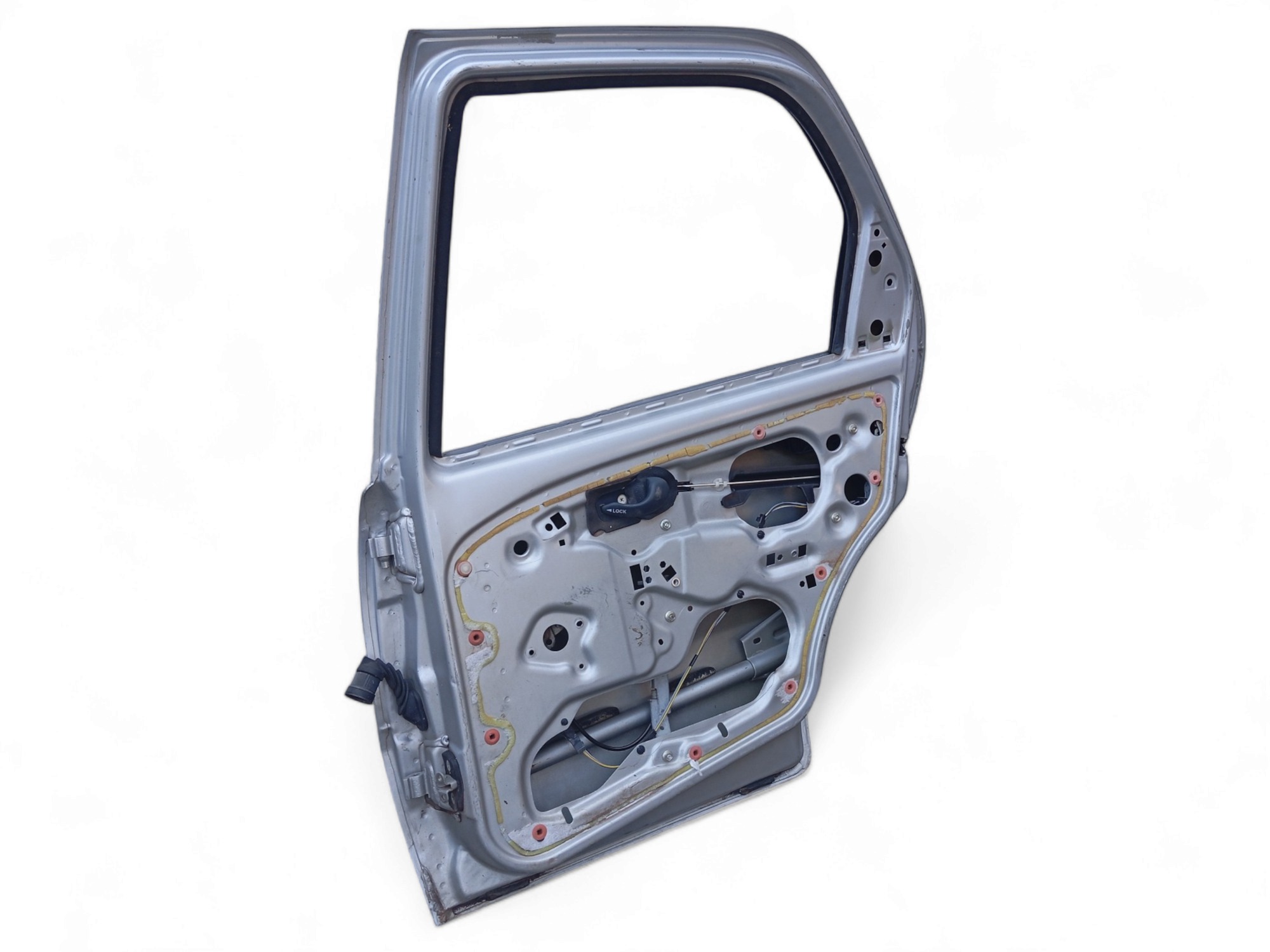 Porta Traseira L/d Fiat Palio 2006/14 Original C/detalhe – Traseira – Direito – Prata 6