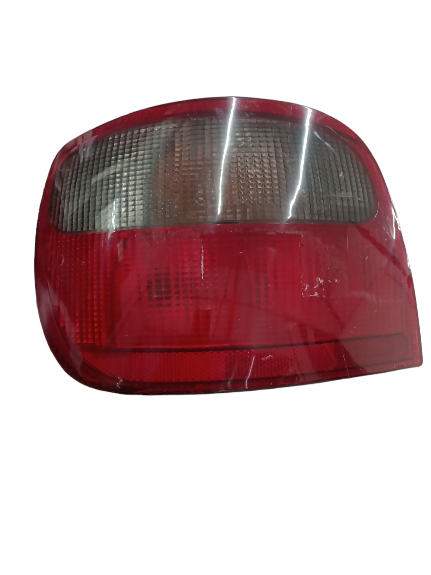 Lanterna Tras Vw Pointer L/e 94 A 98 Usada Original Fume Esquerdo 2