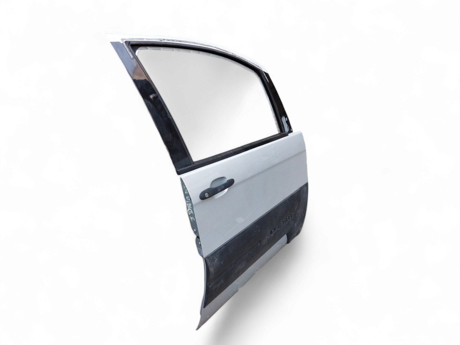 Porta Dianteira L/d Fiat Idea 2011/18 – Dianteira – Direito – Prata 2