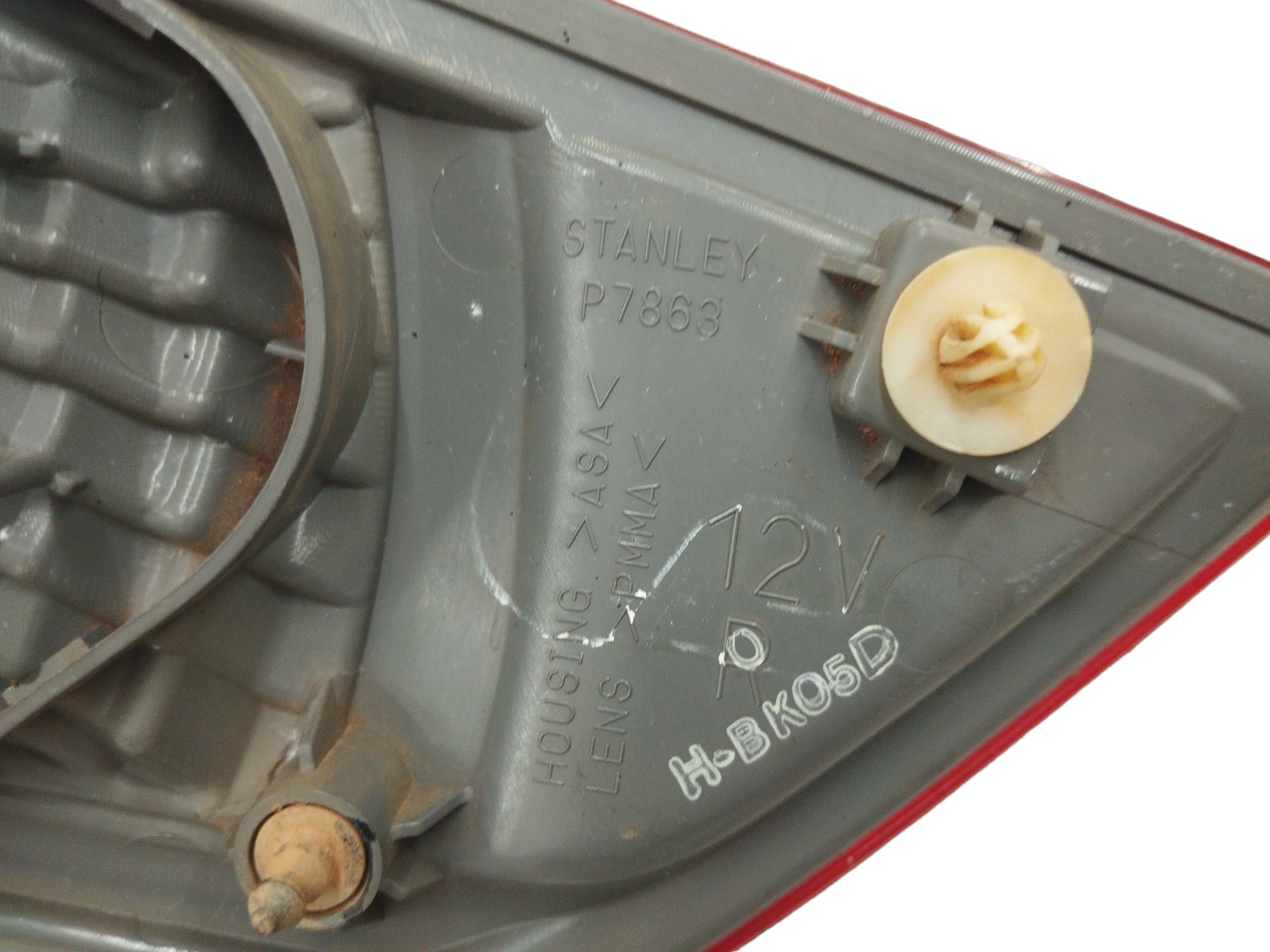 Lanterna Tras L/d Mitsubishi Pajero Dakar 2010/15 C/detalhe Direito/passageiro 5