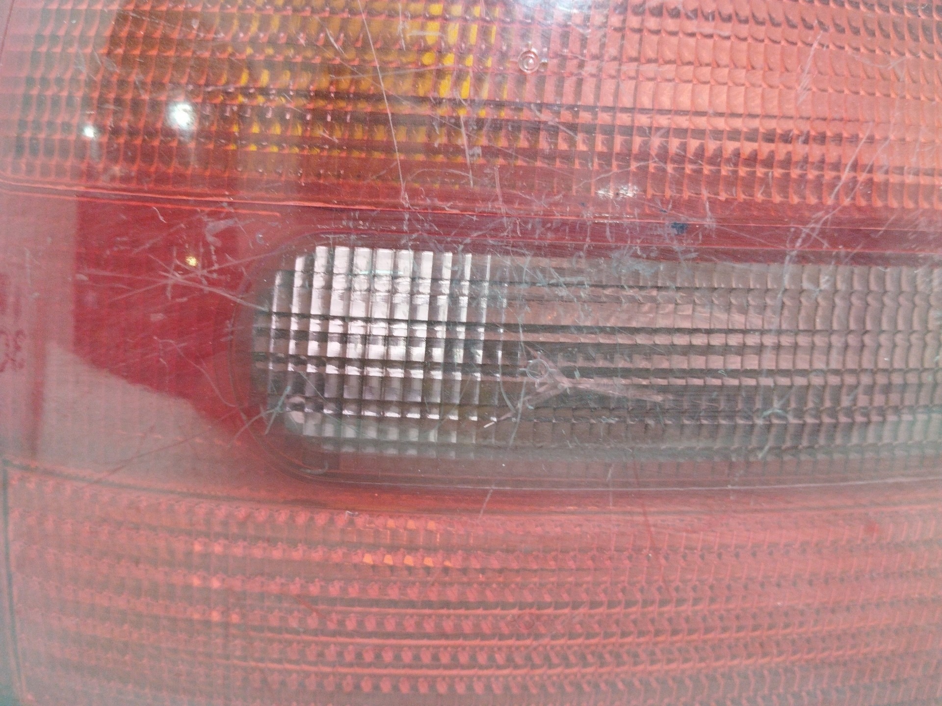 LANTERNA TRAS L/E AUDI A3 96/2000 ORIGINAL FUME C/DETALHES 6
