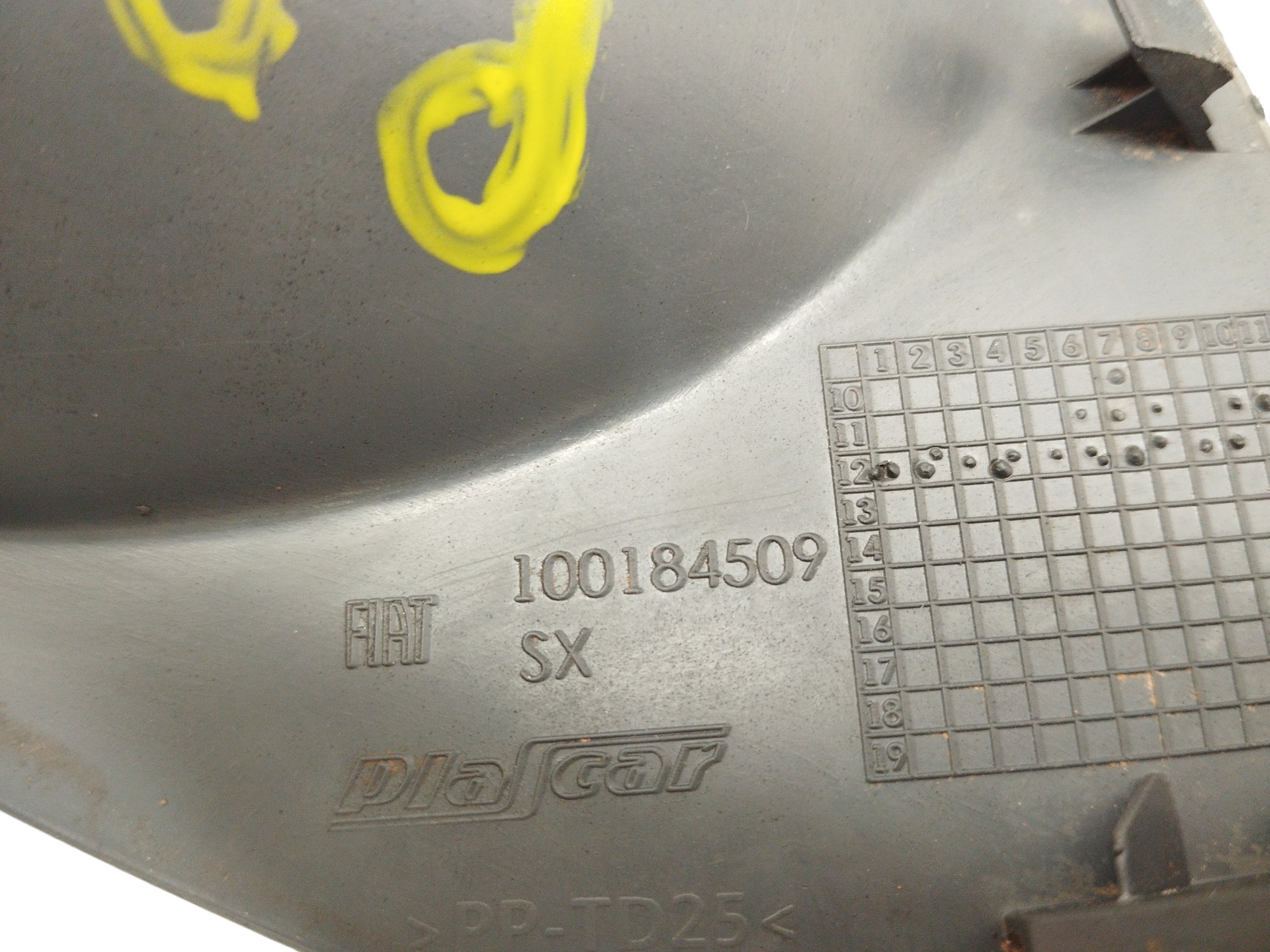 Moldura Farol Milha L/e Fiat Palio 2012 A 2015 Original 5