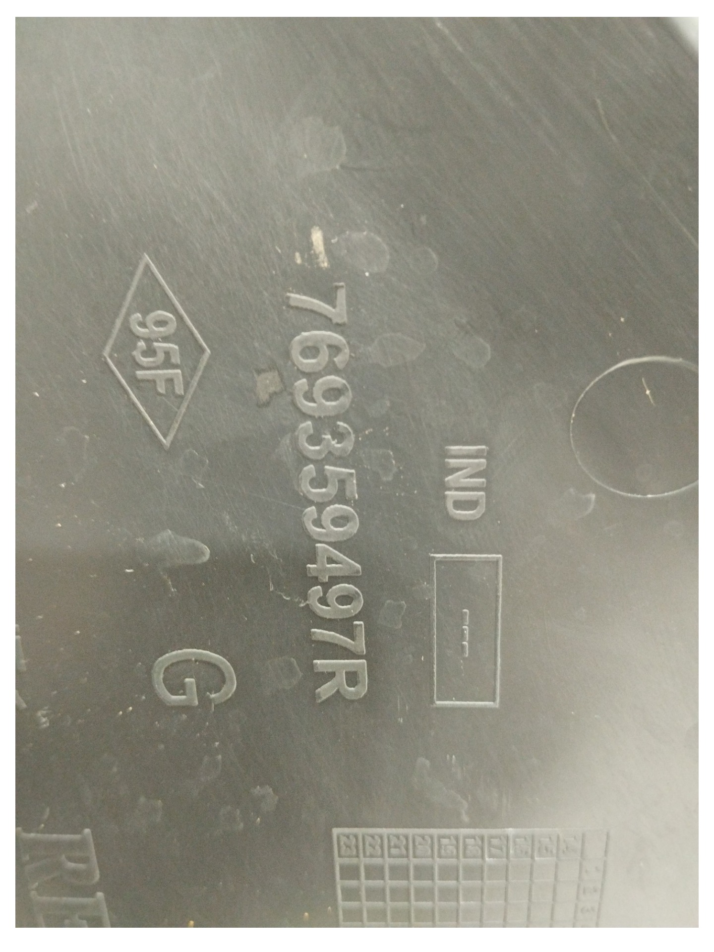 Suporte Tampao Porta Mala L/e Renault Sandero 2015 Original 2