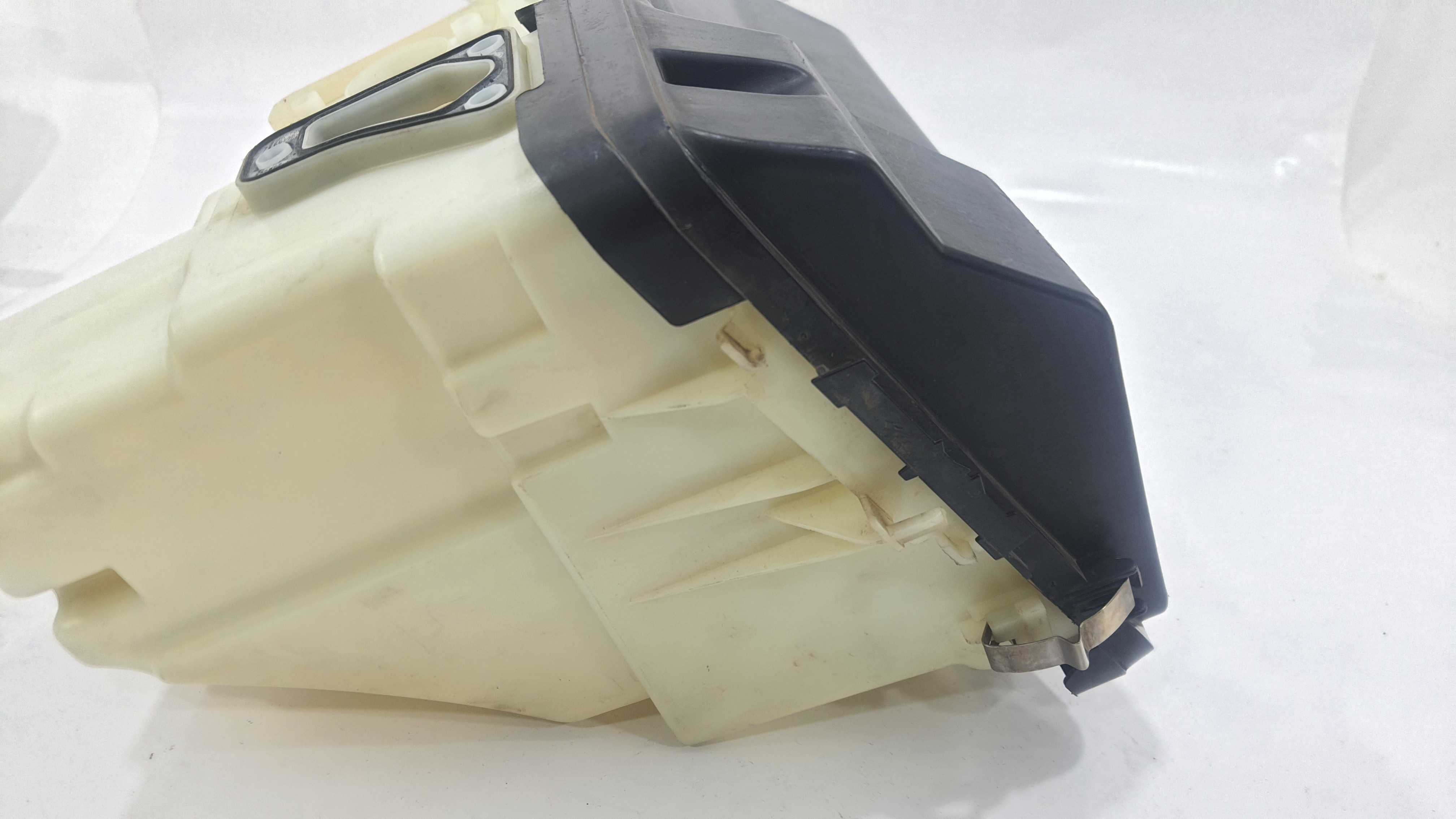 Caixa De Fusivel Motor Bmw X6 Xdrive 4.4 2010 V2276 5