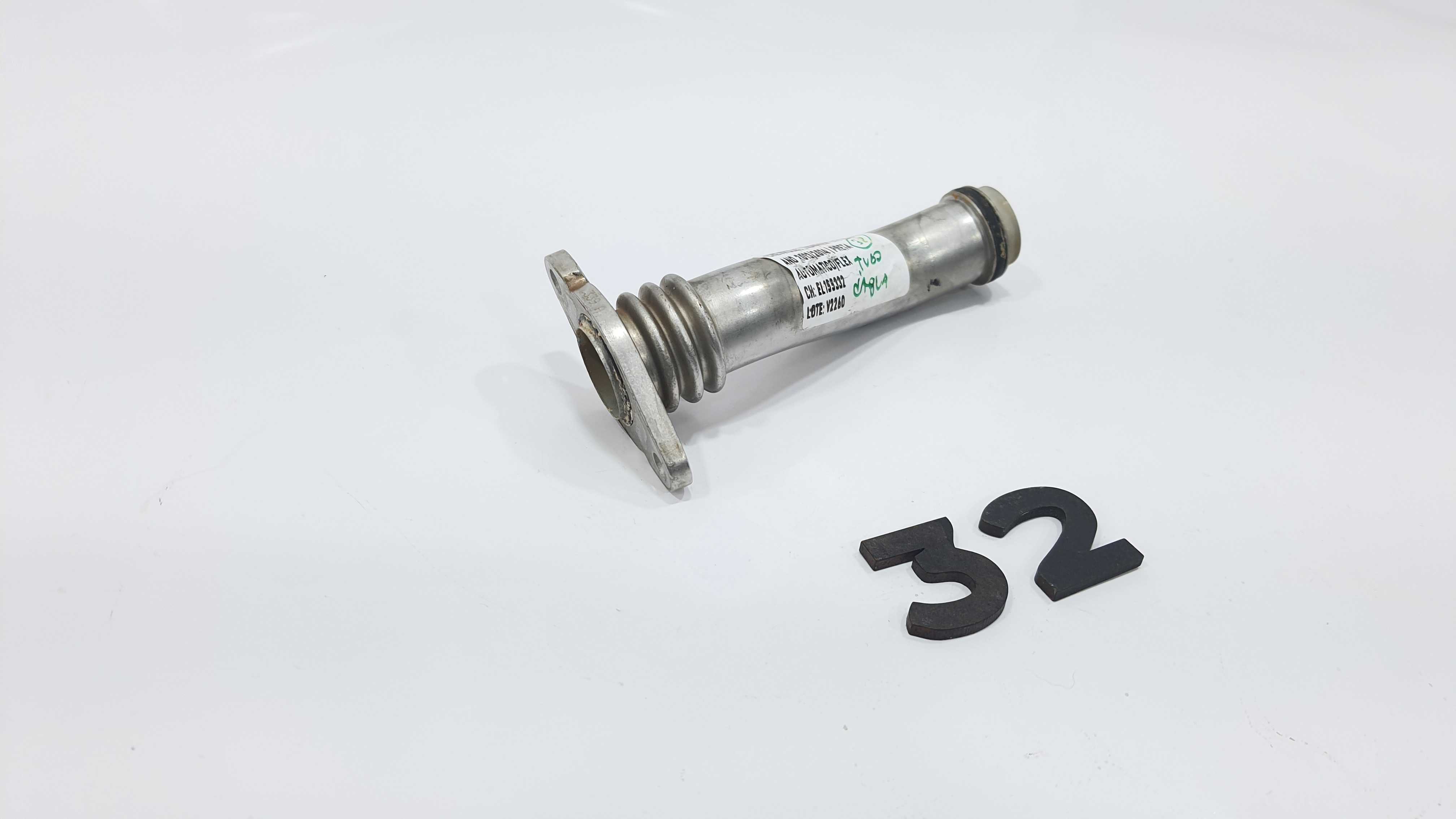 Tubo De Agua Tracker Ltz Ano 2014 V2260 2